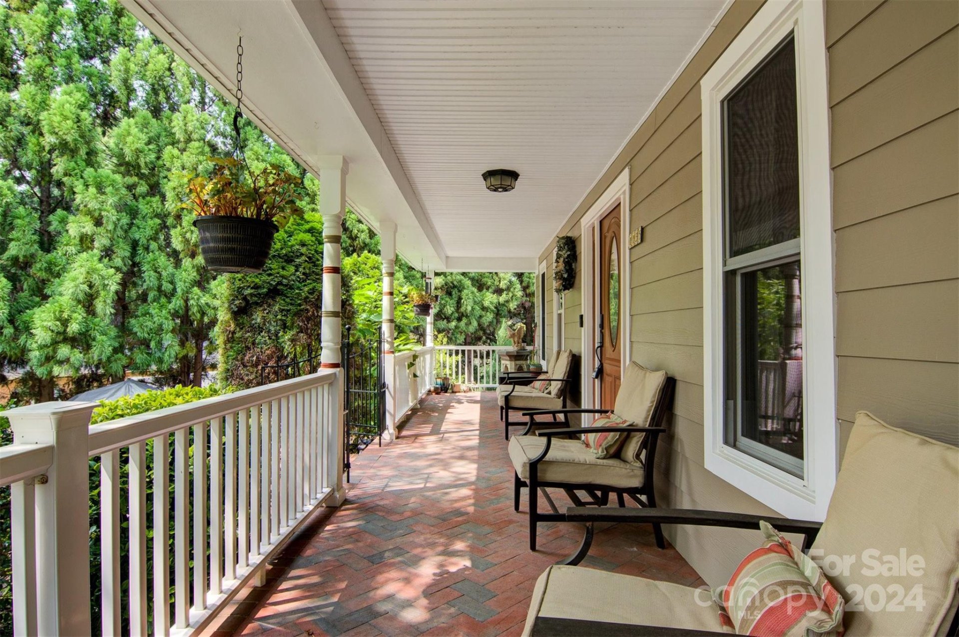 Property image 3 at 1135 37th Avenue Drive, Hickory, NC 28601