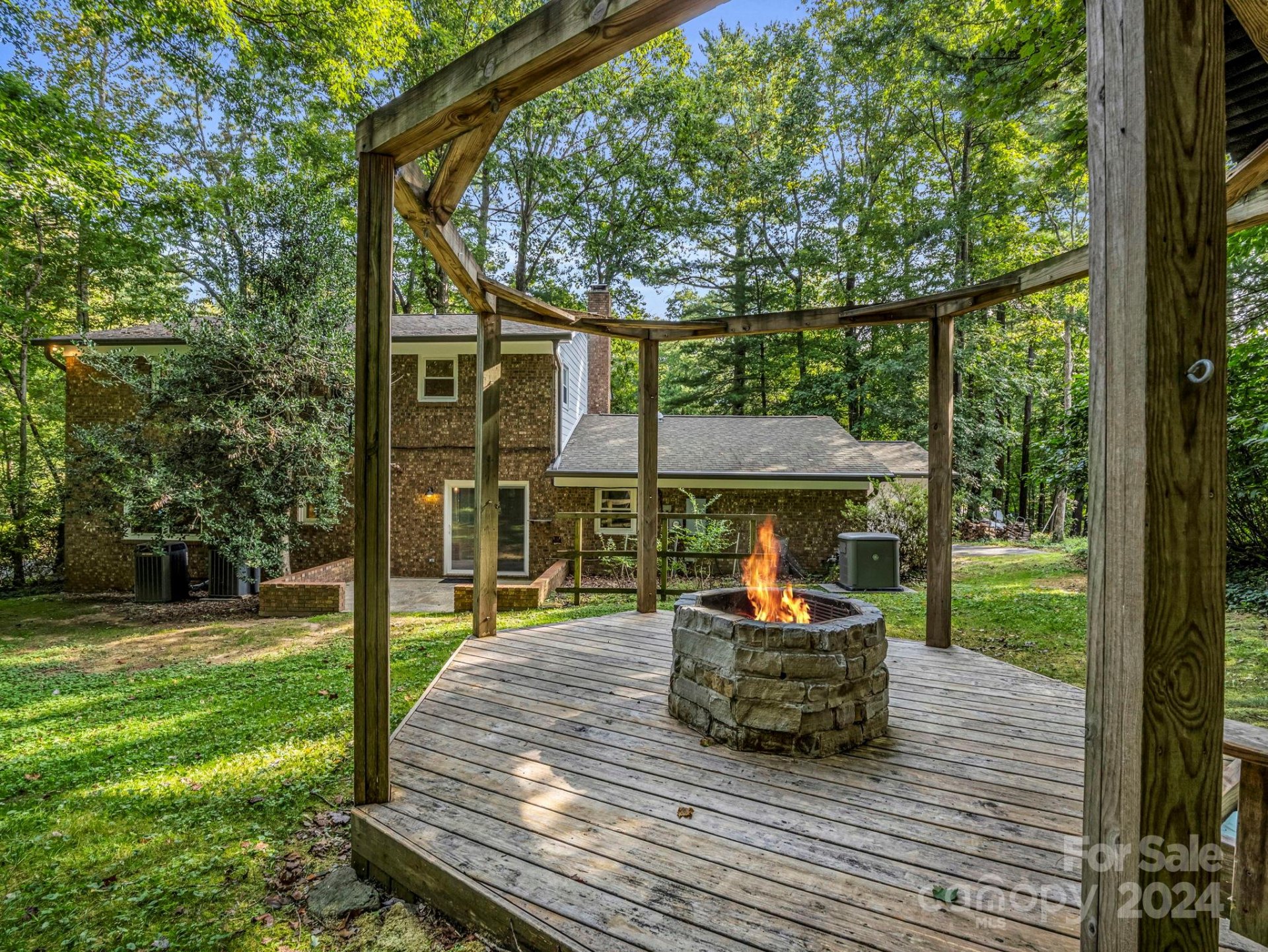 Property image 2 at 21 Peachtree Lane, Hendersonville, NC 28791