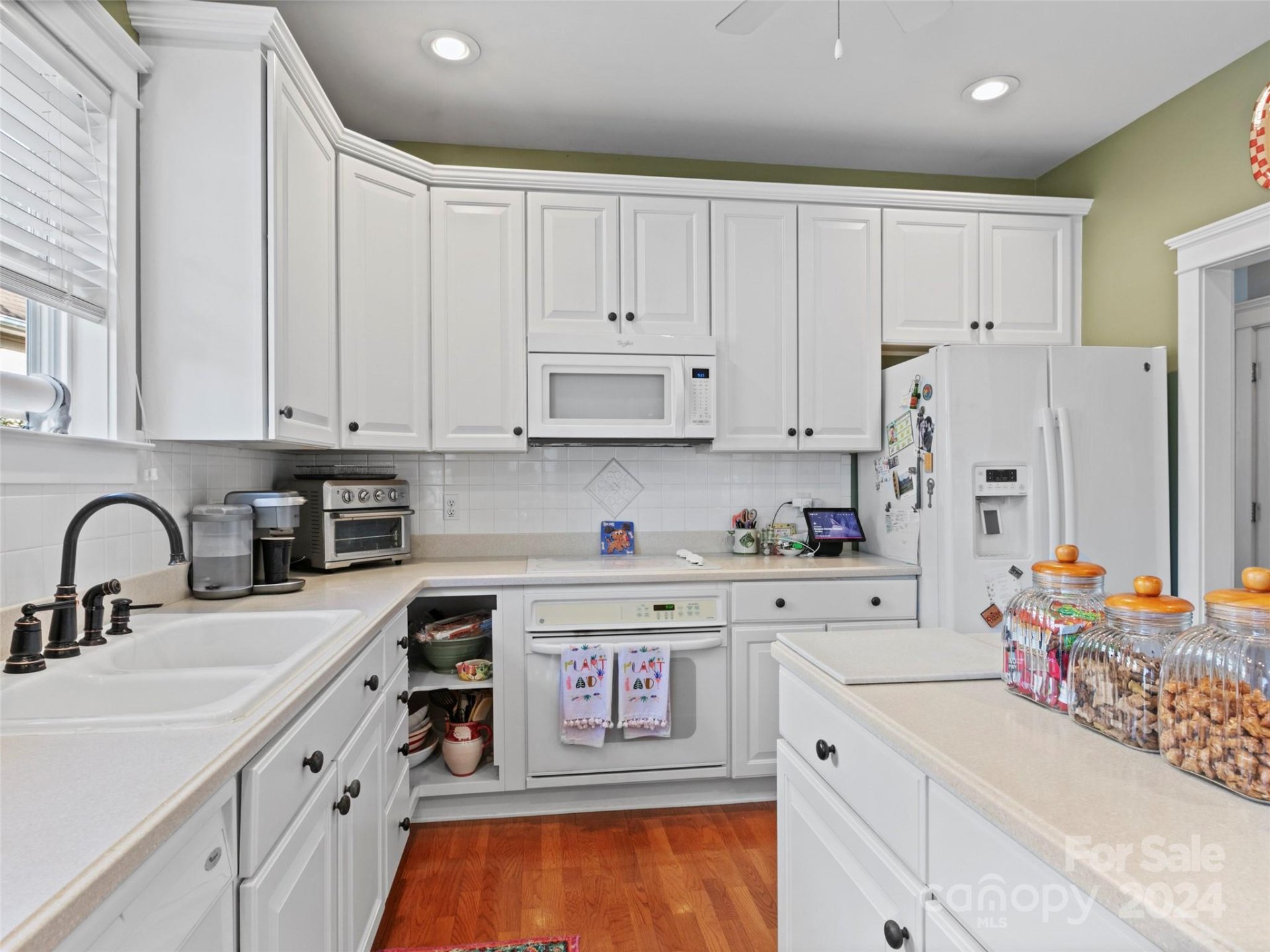 Property image 5 at 1336 Heathbrook Circle, Asheville, NC 28803