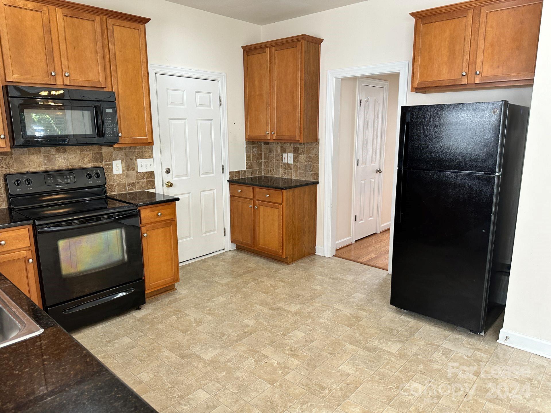 Property image 5 at 107 Planters Drive, Statesville, NC 28677