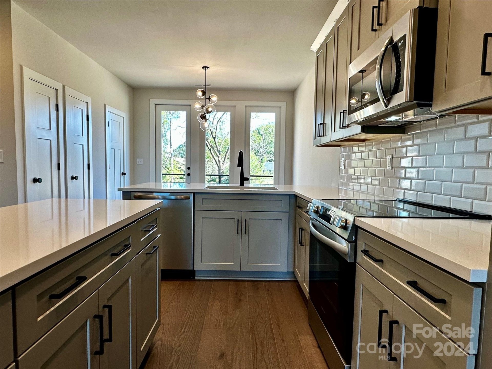 Property image 2 at 2216 N Graham Street, Charlotte, NC 28206