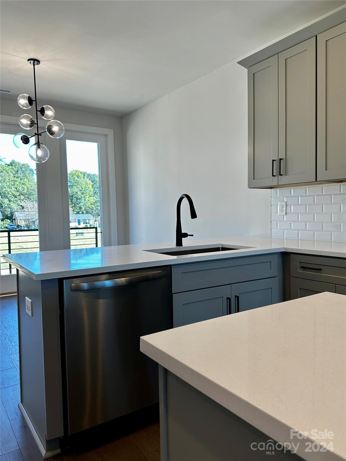 Property image 3 at 2216 N Graham Street, Charlotte, NC 28206