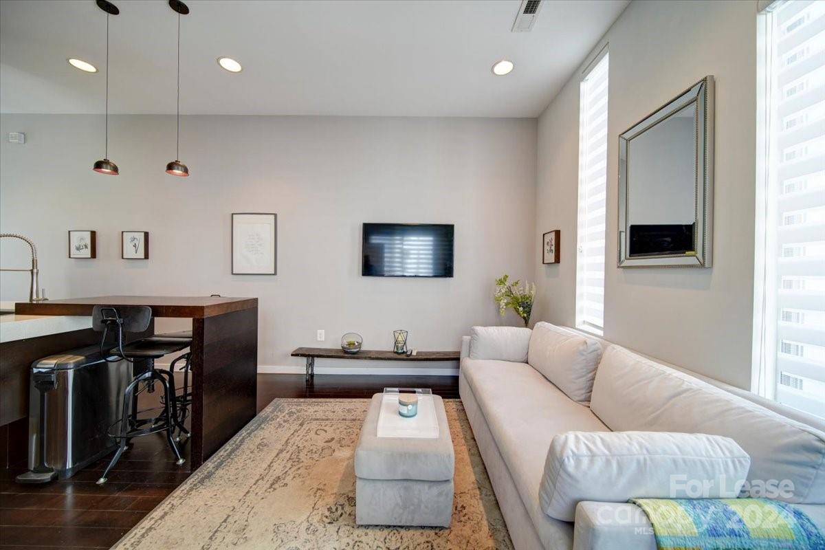 Property image 3 at 329 Viburnum Way Court, Charlotte, NC 28208