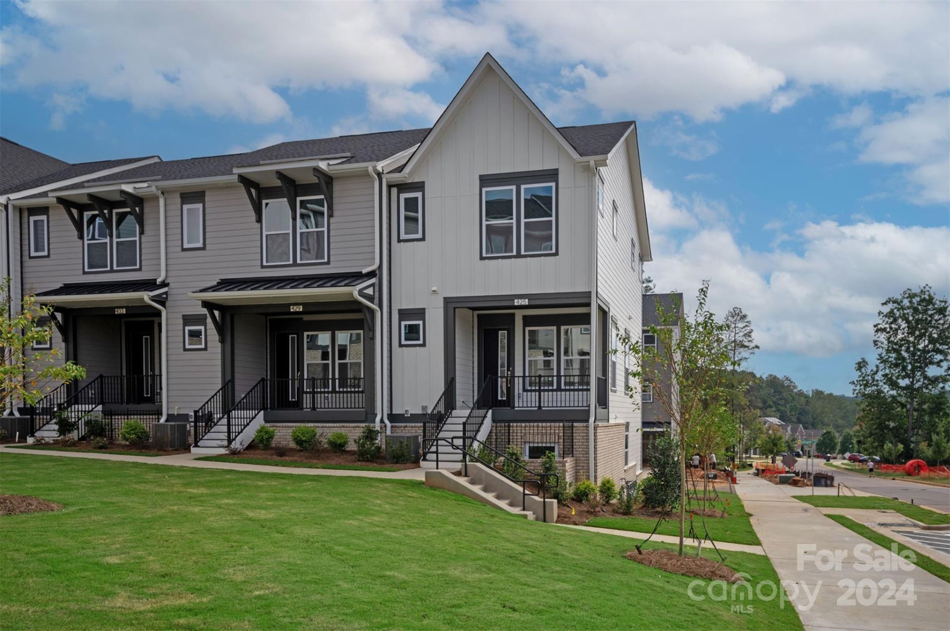 Property image 2 at 425 Nathaniel Way, Charlotte, NC 28213