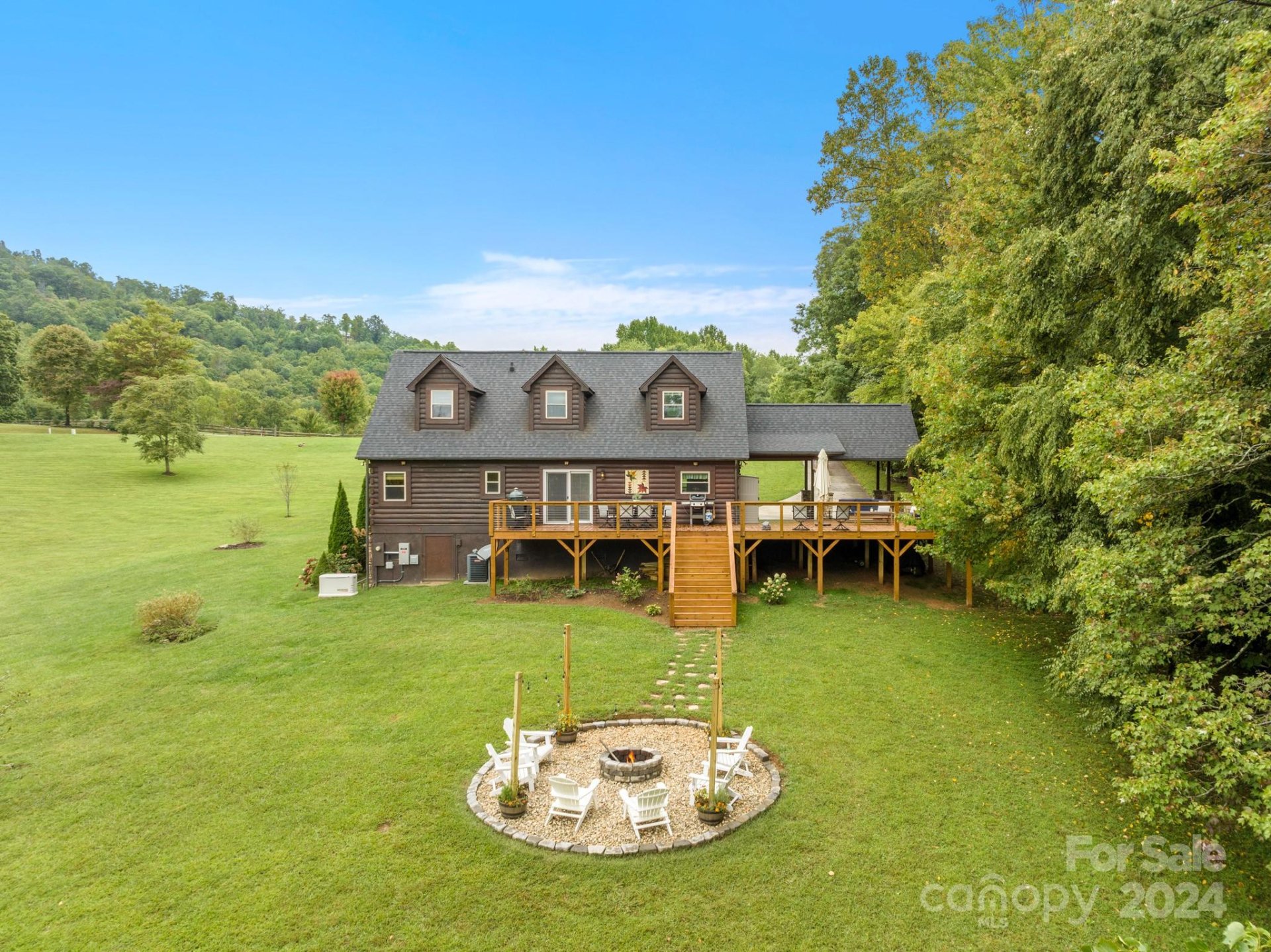 Property image 4 at 185 Grand Oaks Drive, Hendersonville, NC 28792