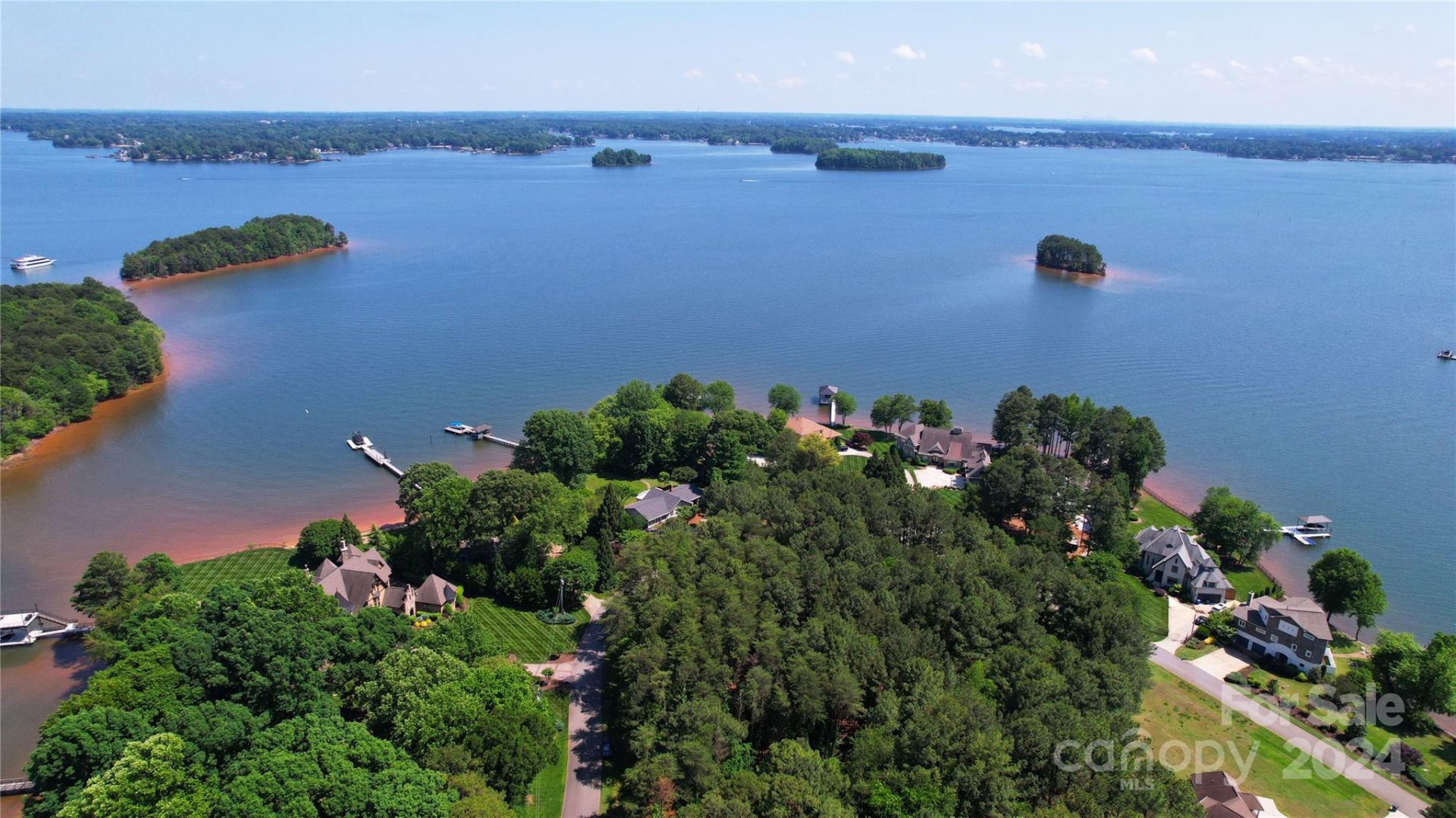 Property image 1 at 196 Washam Road, Mooresville, NC 28117