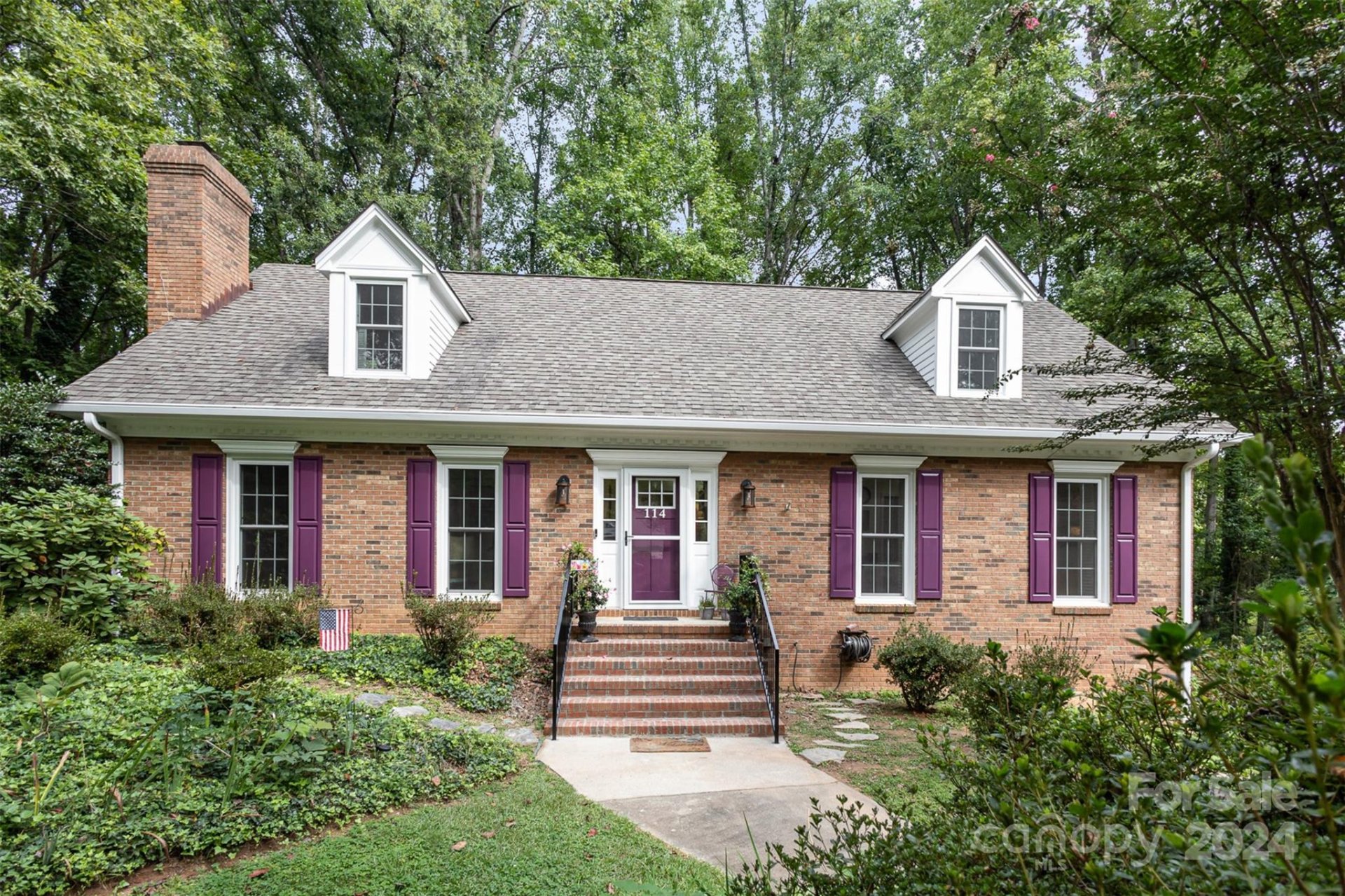114 Lakeview Drive