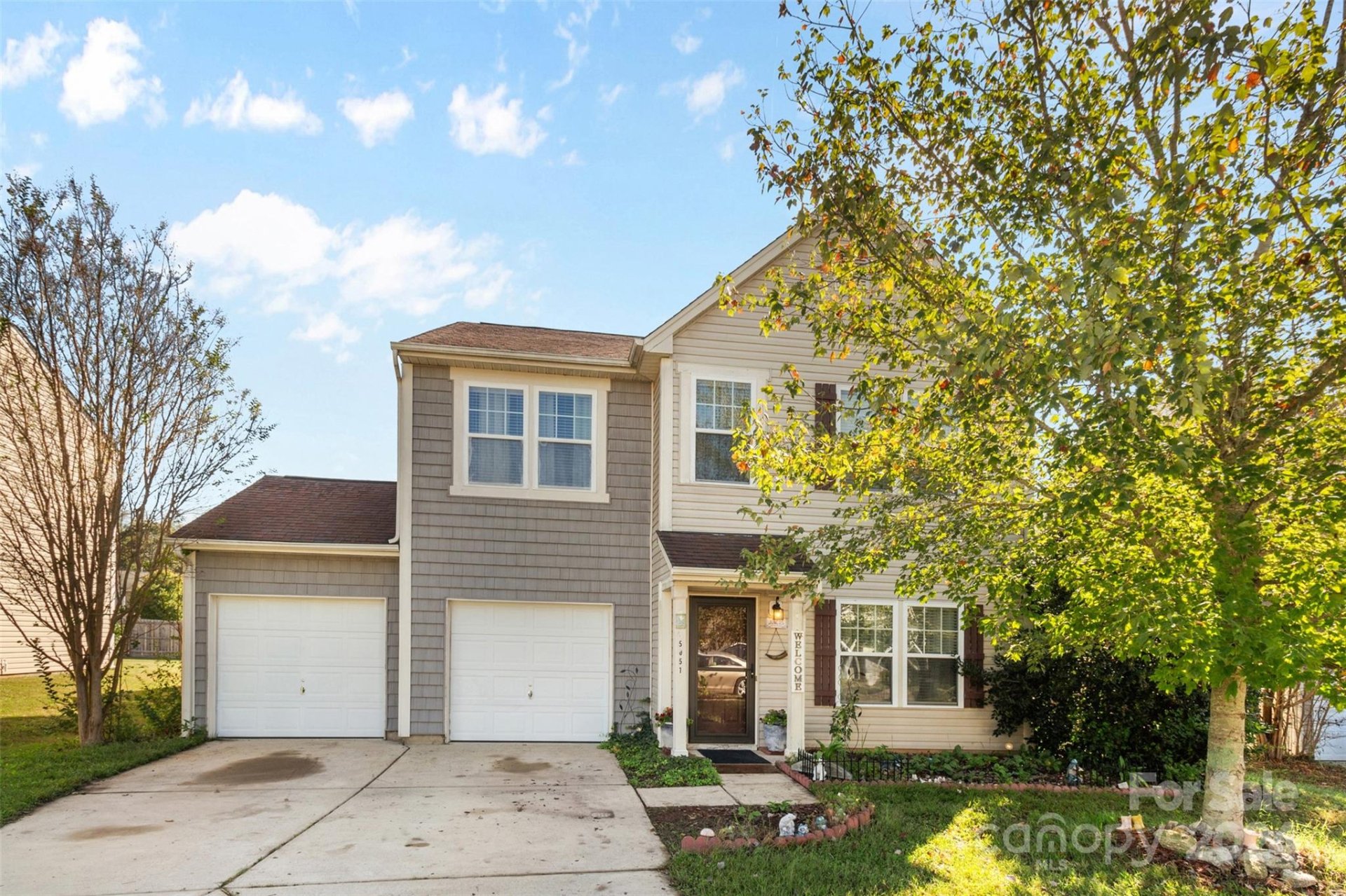 Clover Meadows, Clover Community