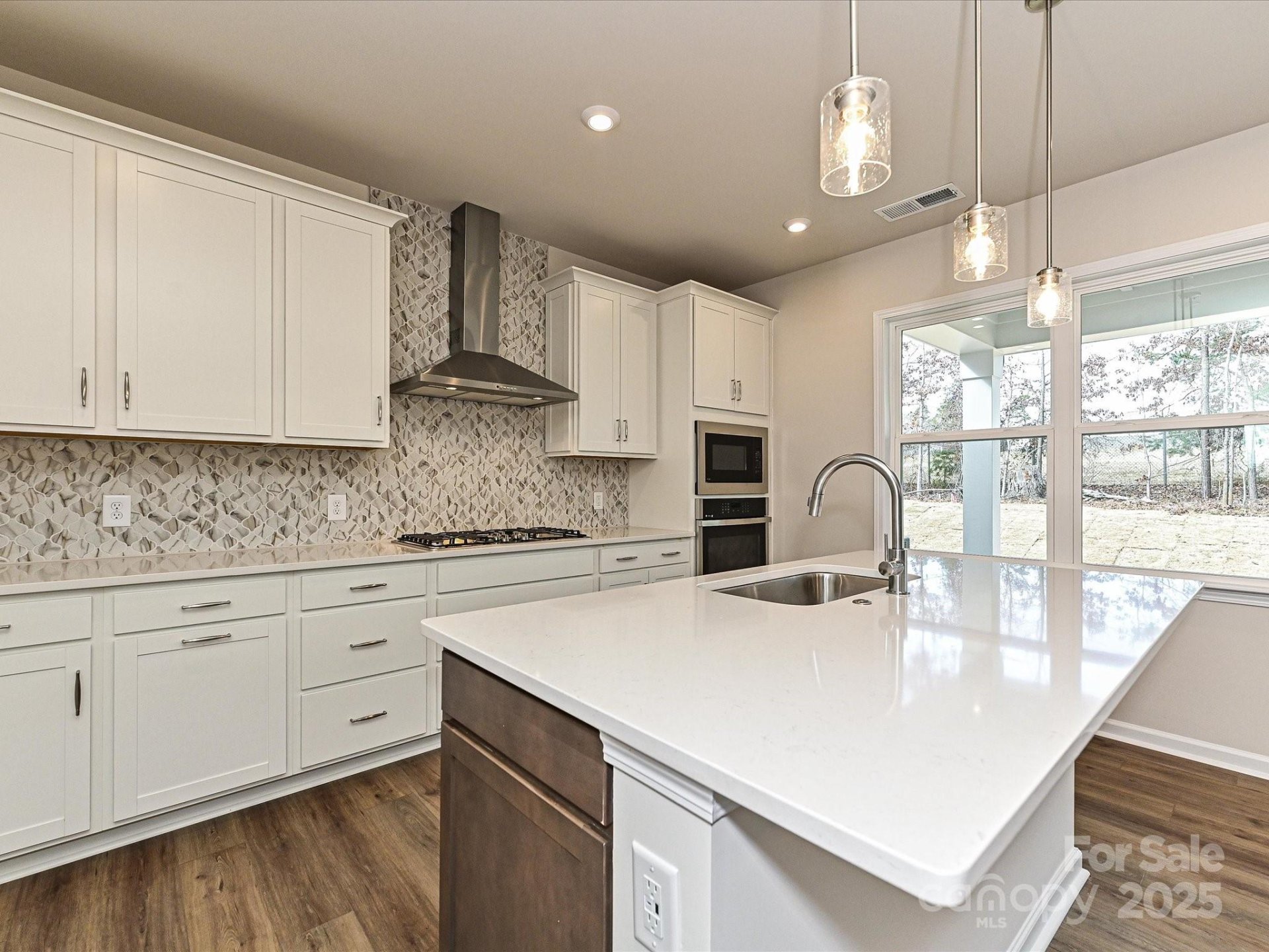 Property image 1 at 8021 Franklin Trail Street, Mint Hill, NC 28227