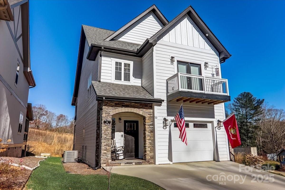 Property at 16 Tudor Way, Black Mountain, NC 28711