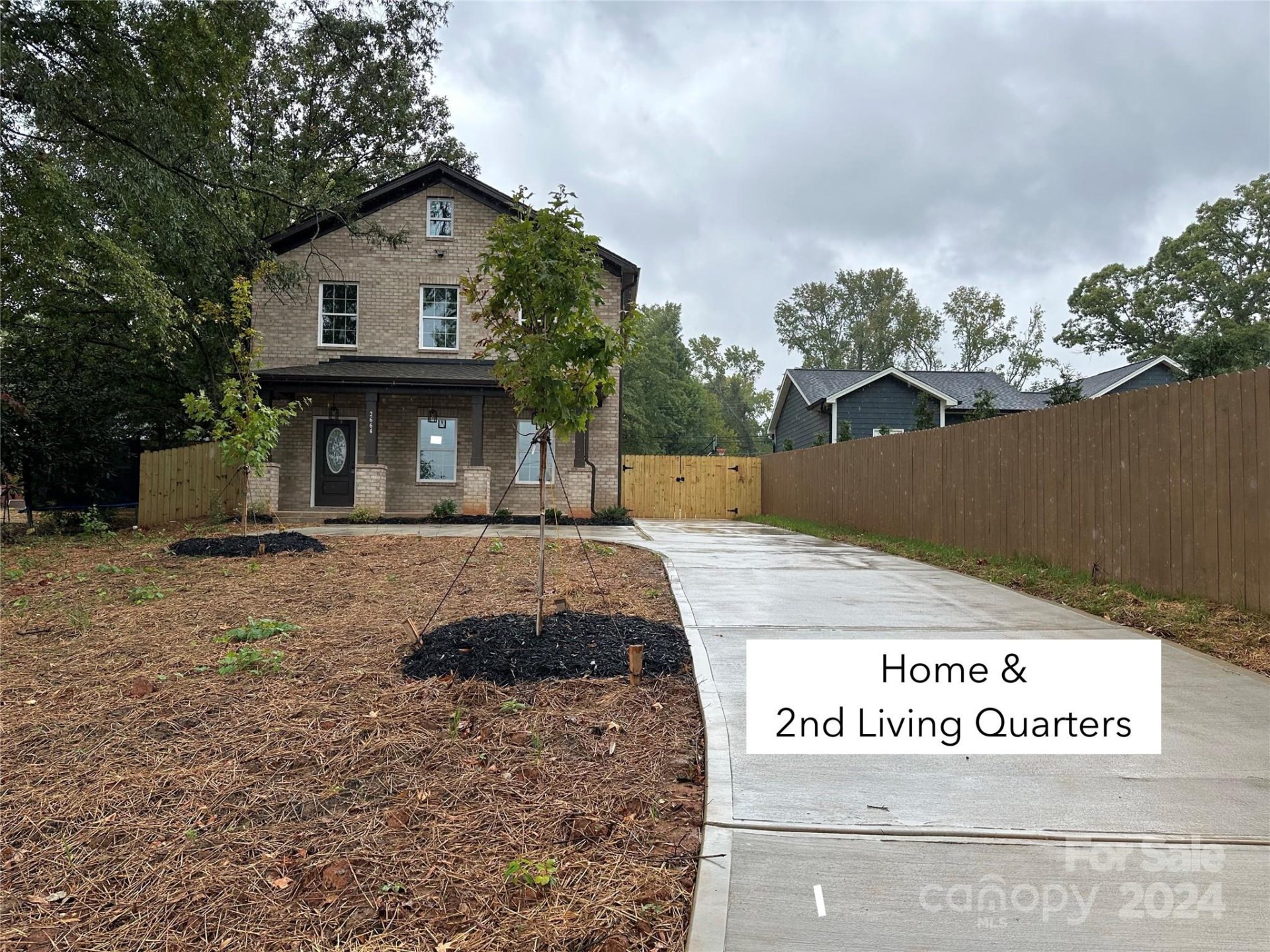 Property image 1 at 2664 Elmin Street, Charlotte, NC 28208