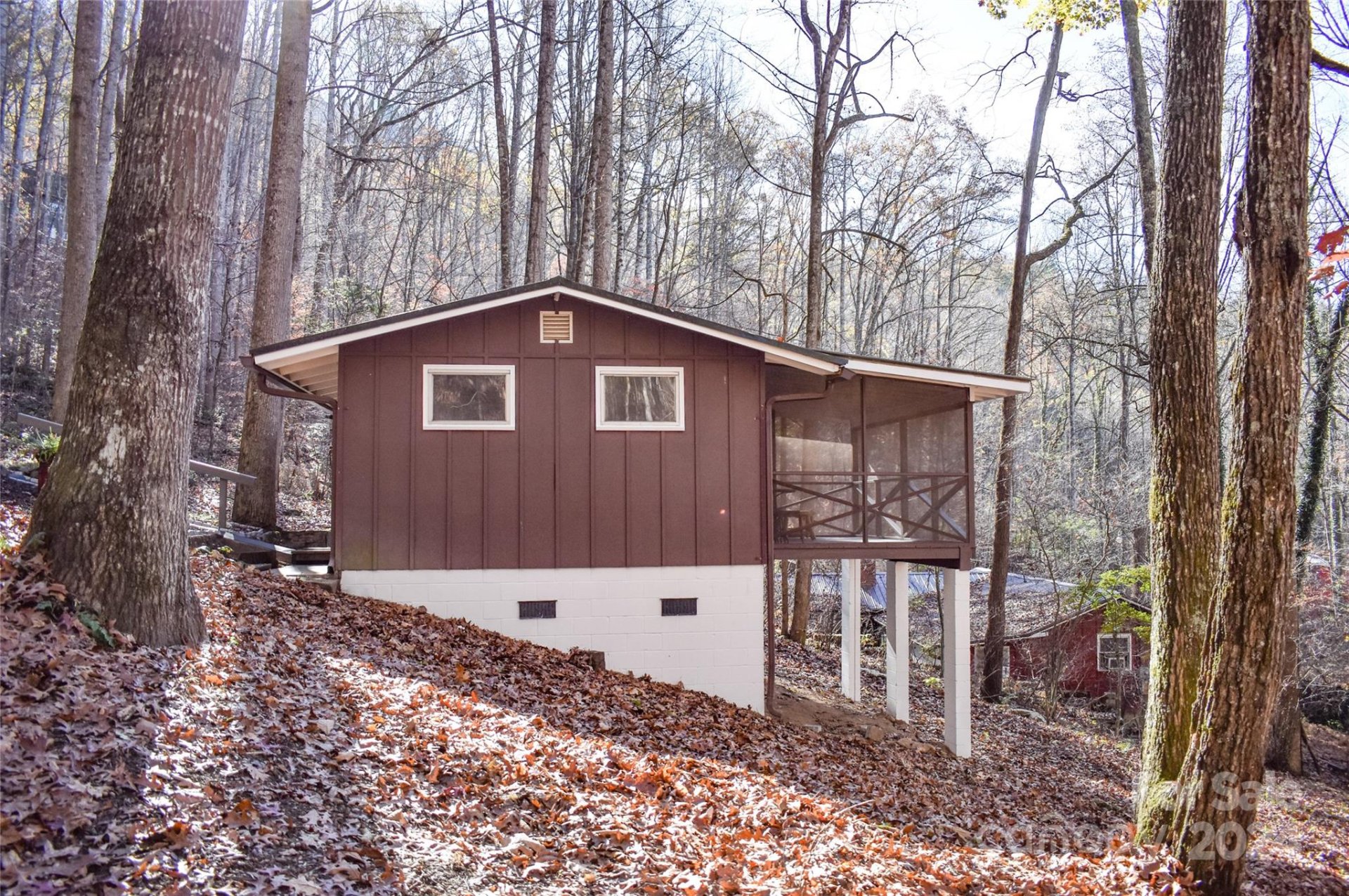 939 Bear Cove Circle