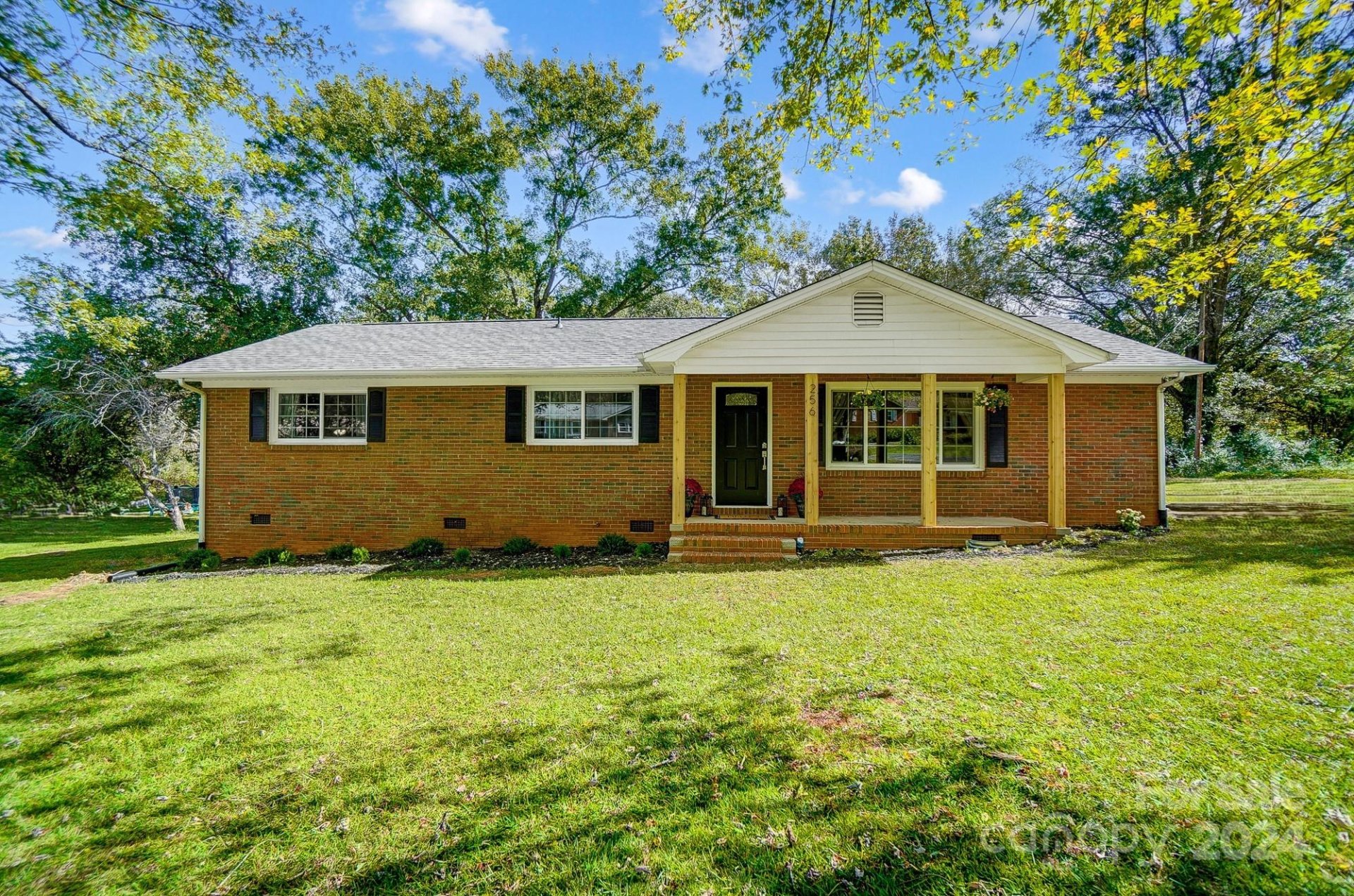 256 Greenbay Drive