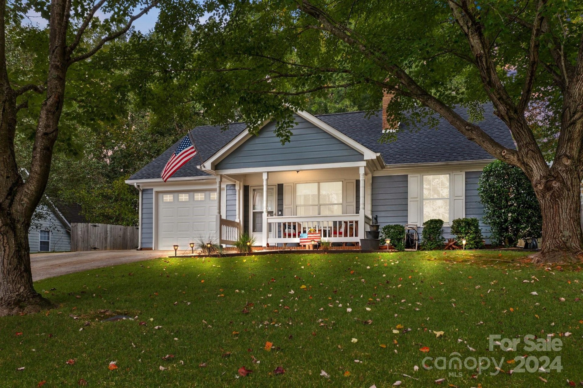 Property image 1 at 124 Eagle Court, Mooresville, NC 28117