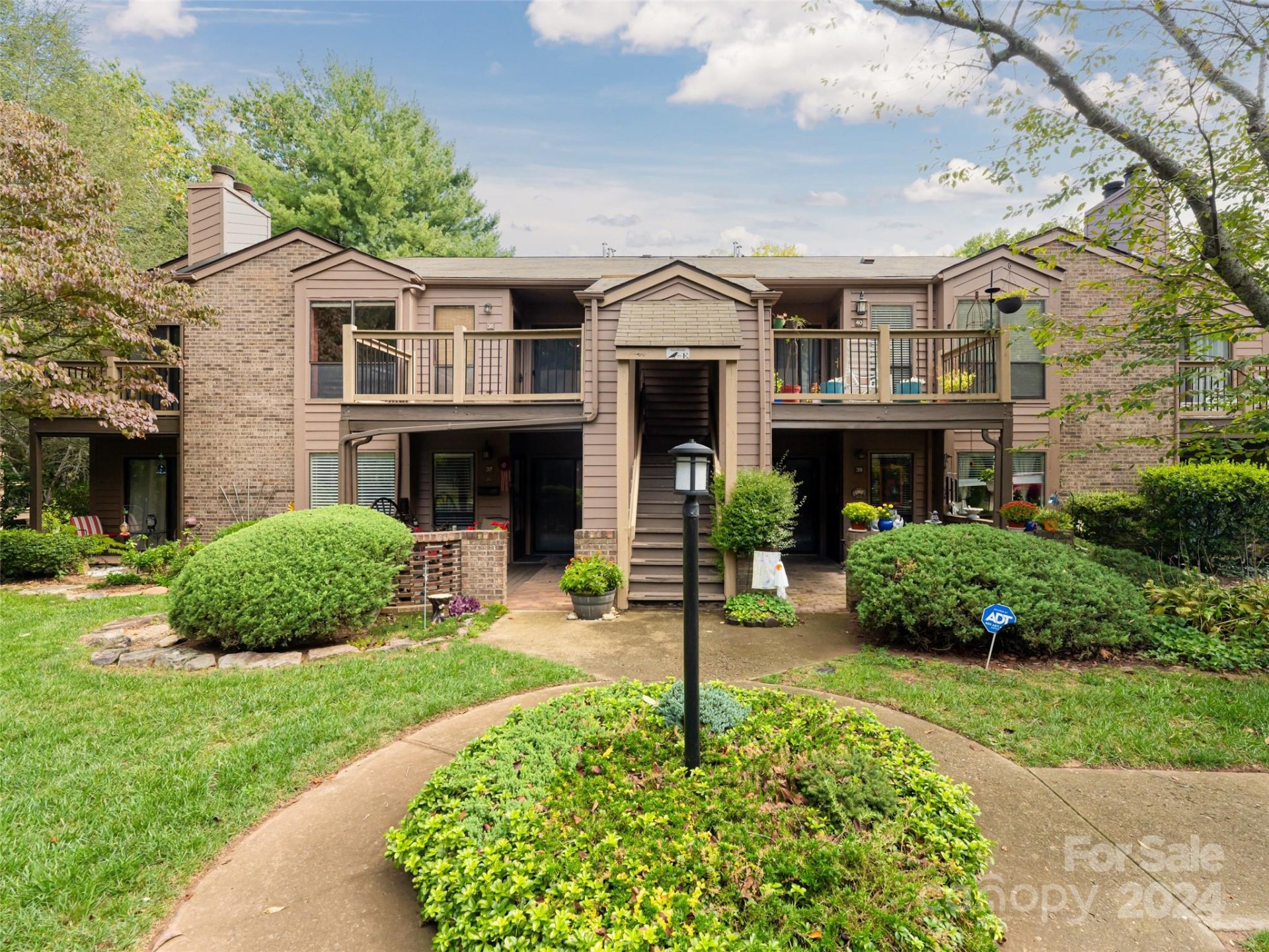 38 Ravencroft Lane