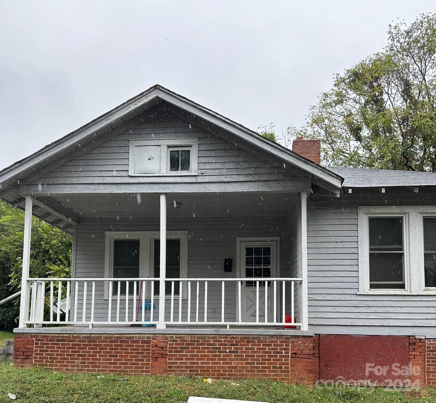 Property image 1 at 906 W 5th Avenue, Gastonia, NC 28052