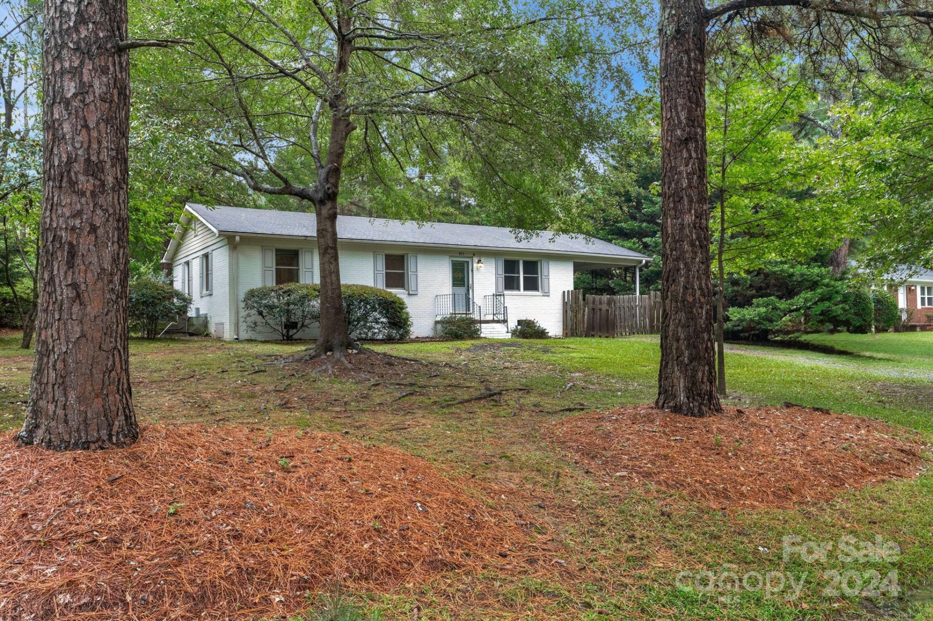 Property image 1 at 401 Anne Avenue, Waxhaw, NC 28173