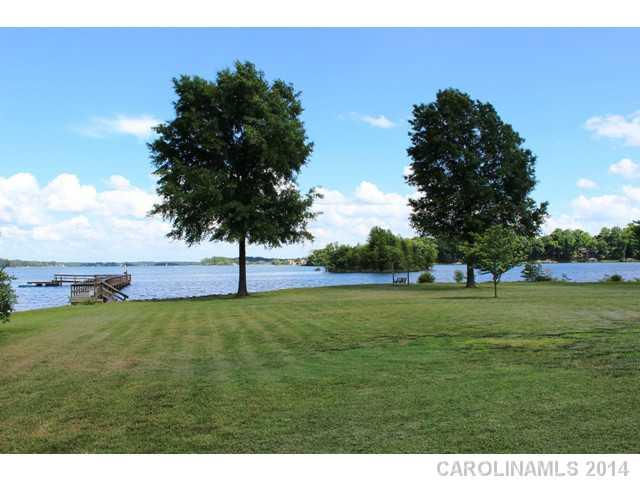 5084 Waterside Circle