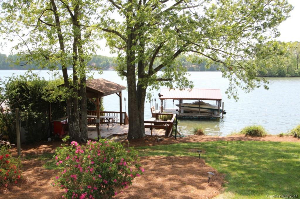 Property image 1 at 542 Laurel Cove Road, Statesville, NC 28677