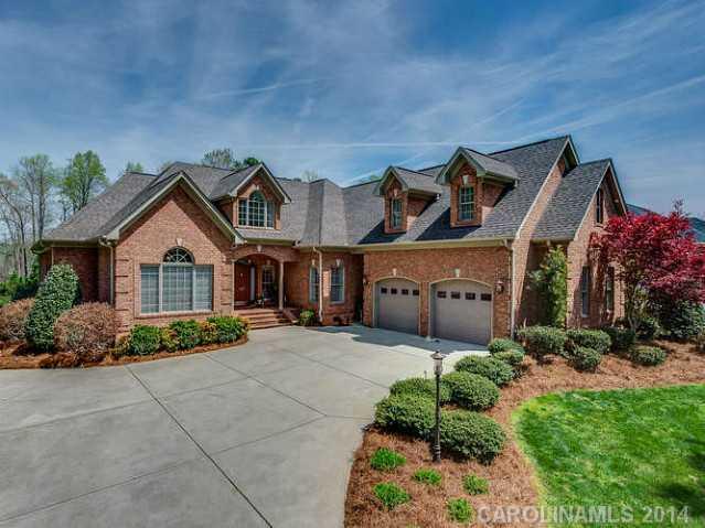 Property image 1 at 107 Kenway Loop, Mooresville, NC 28117