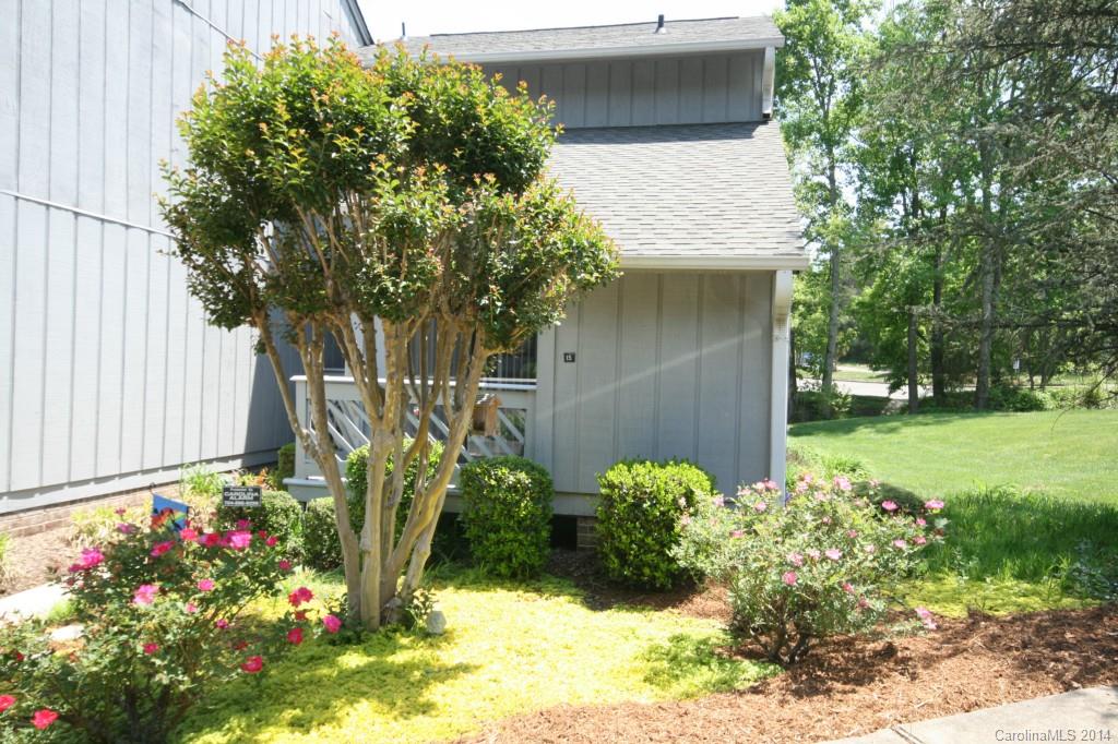 Property image 1 at 100 Willow Run Drive, Gastonia, NC 28056