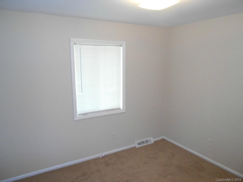 Property image 5 at 701 Echodale Drive, Charlotte, NC 28217