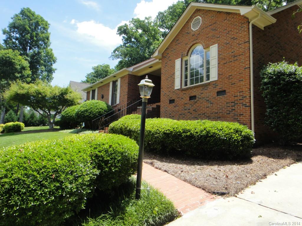 1387 Woodhurst Drive