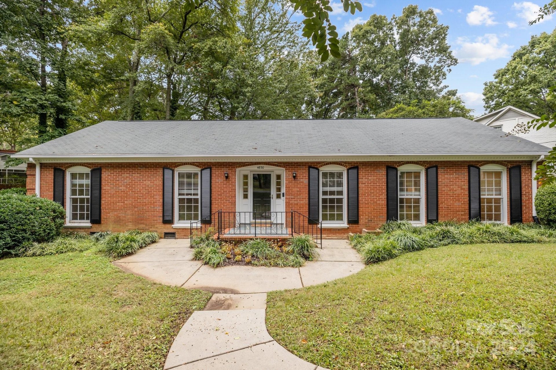Property image 1 at 4820 Montclair Avenue, Charlotte, NC 28211