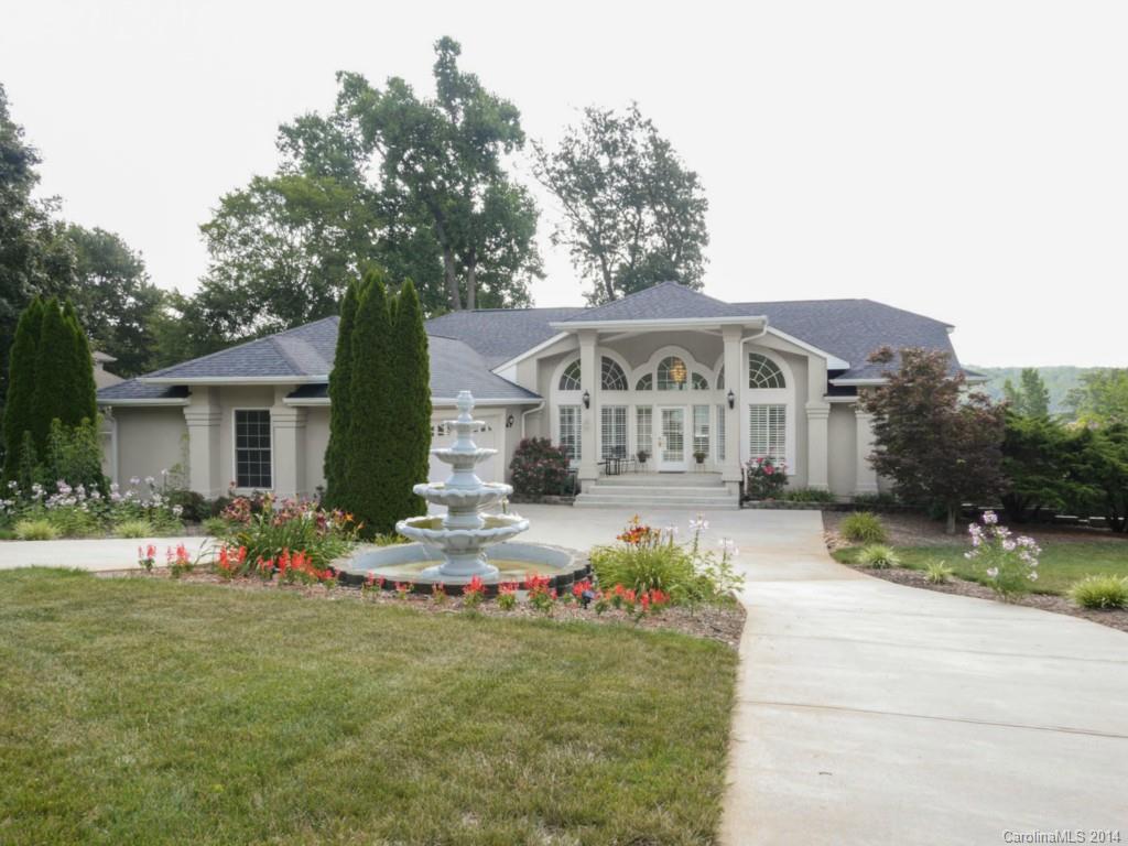 2220 Lake Ridge Drive