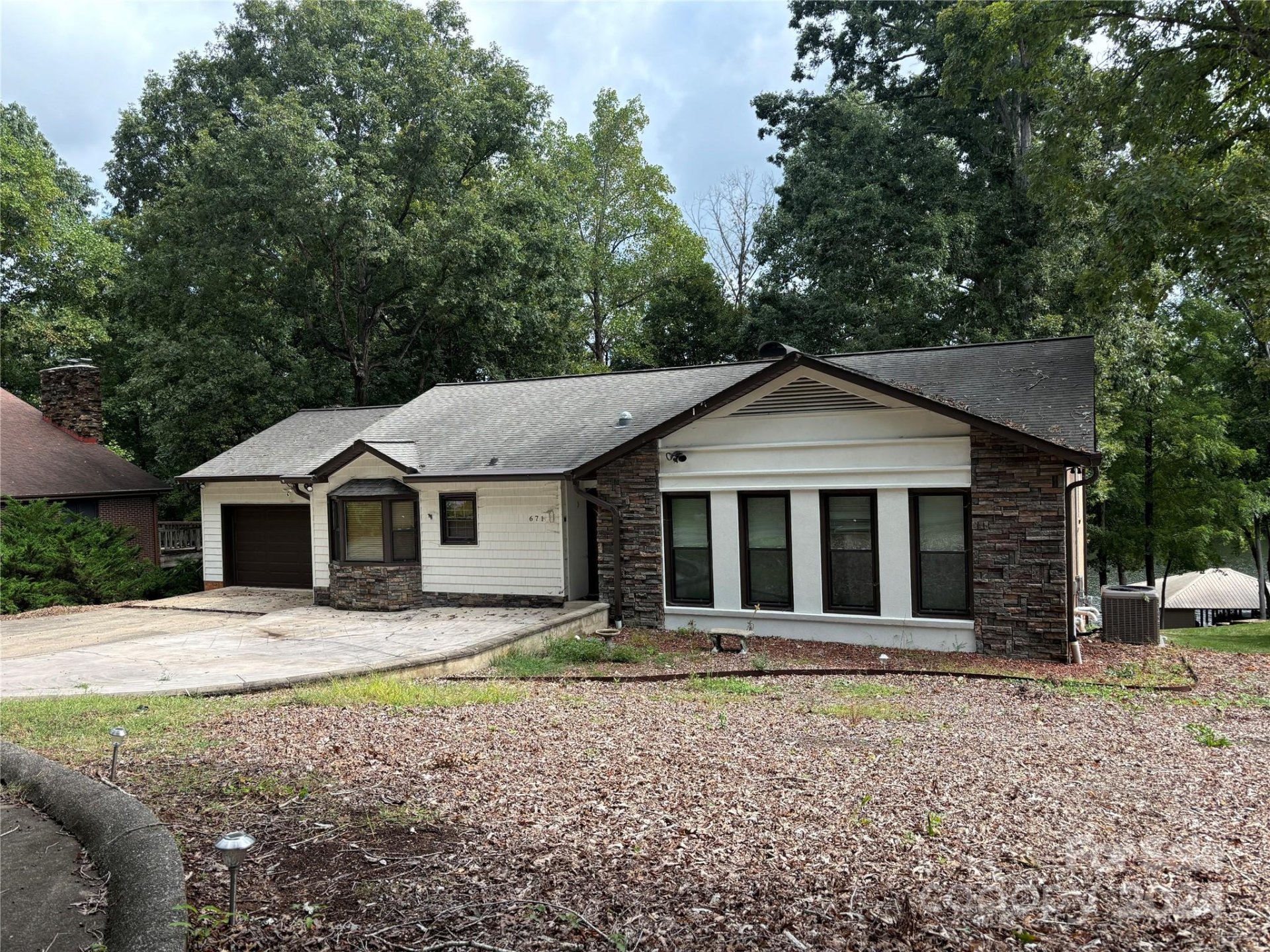 671 Wood Hollow Road