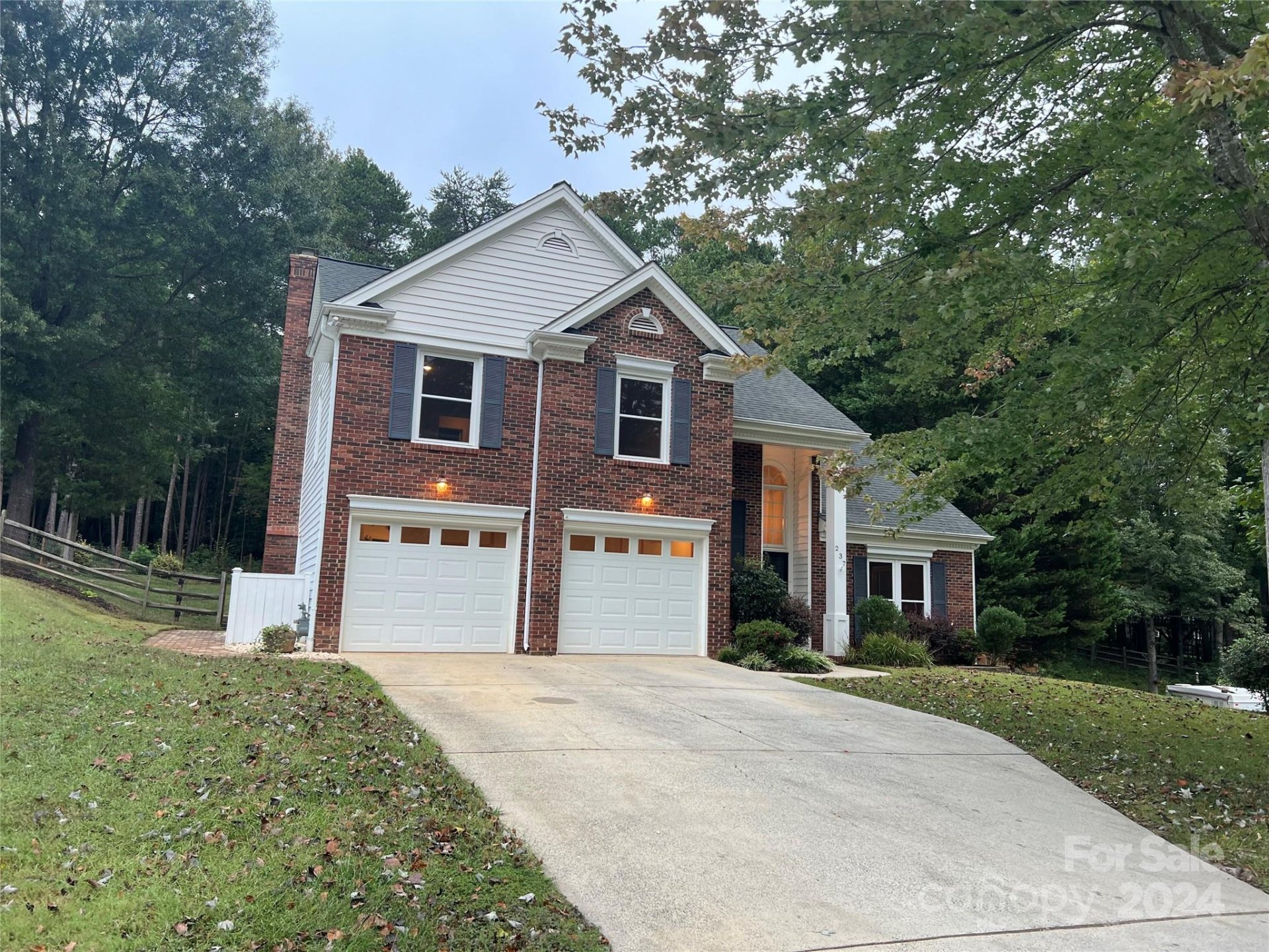 Property image 1 at 237 Charter Oak Court, Mooresville, NC 28115