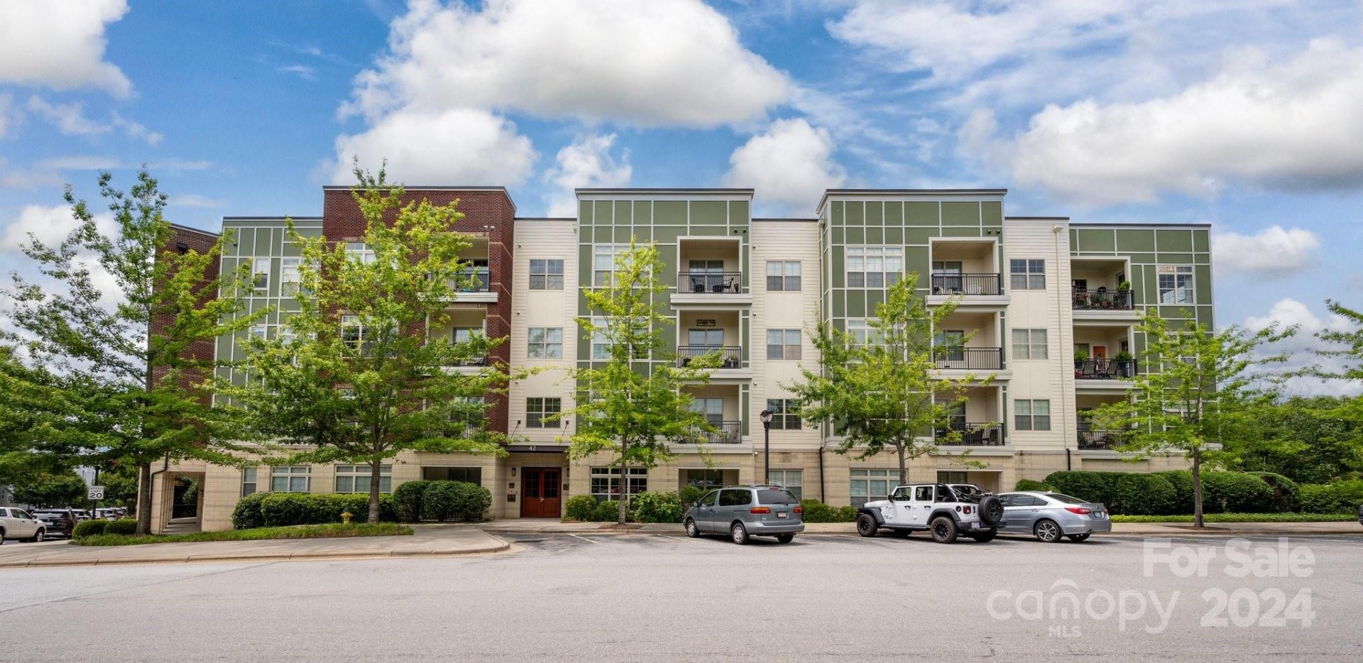 Property image 1 at 42 Schenck Parkway, Asheville, NC 28803