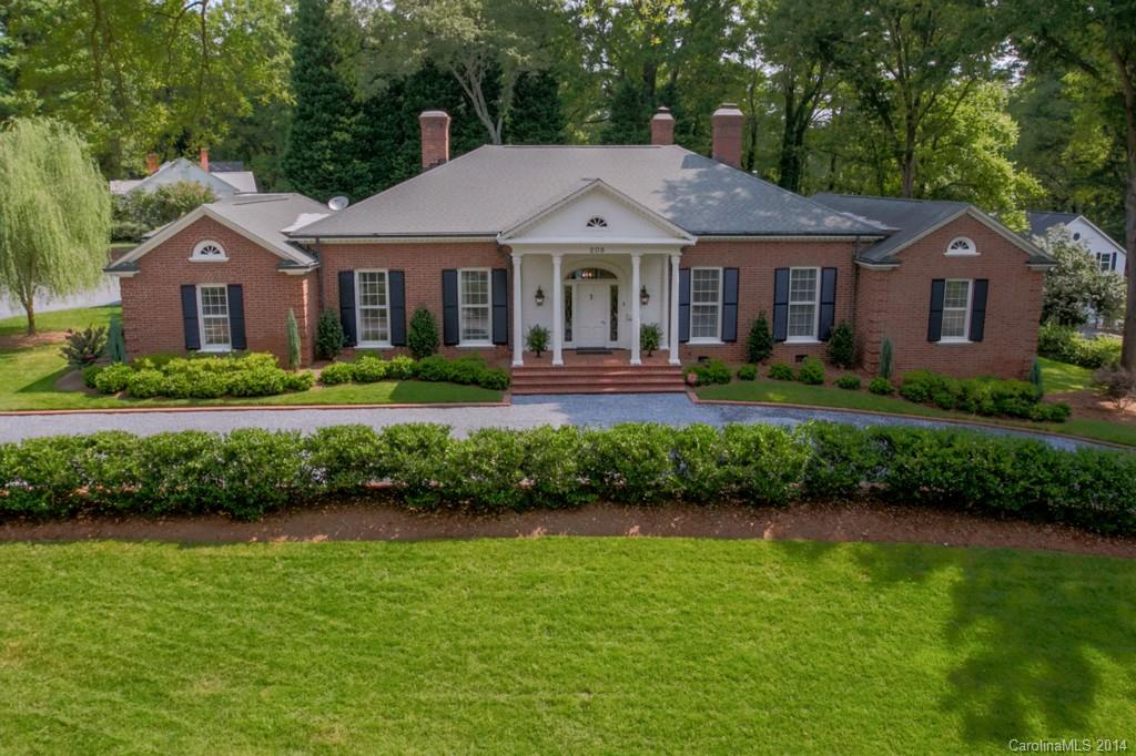 Property image 1 at 208 Forest Hill Lane, Gastonia, NC 28052