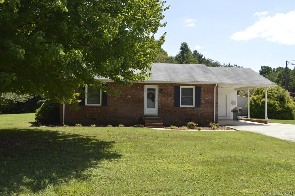 Property image 1 at 132 Barclay Lane, Mooresville, NC 28115