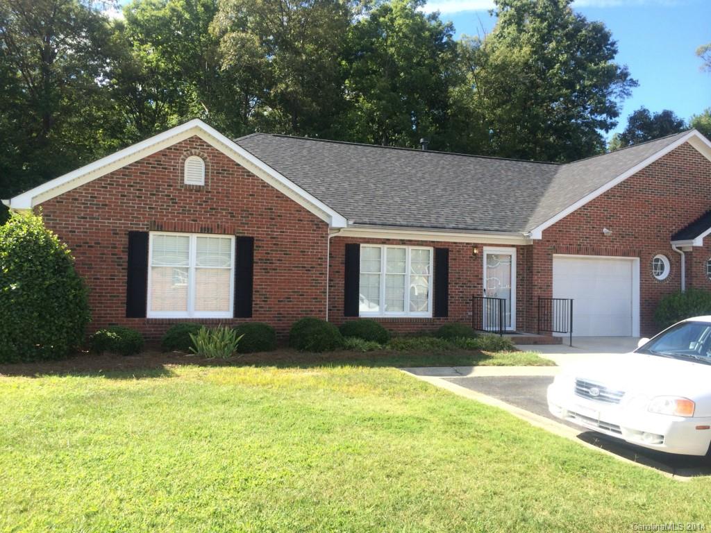 Property image 1 at 556 Royalty Court, Gastonia, NC 28054