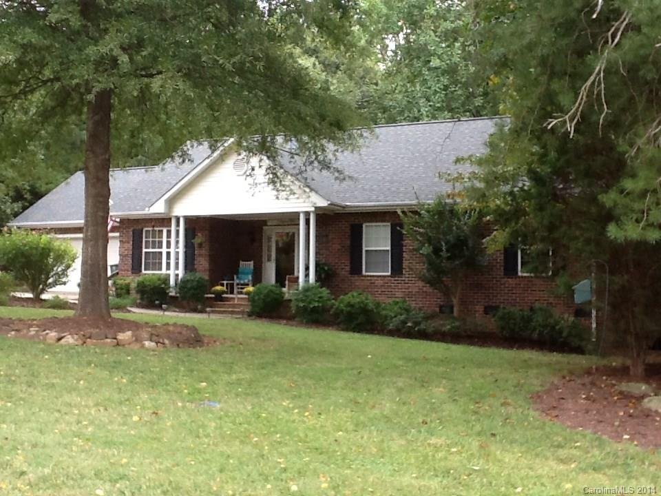 Property image 1 at 834 Vintage Drive, Mooresville, NC 28115