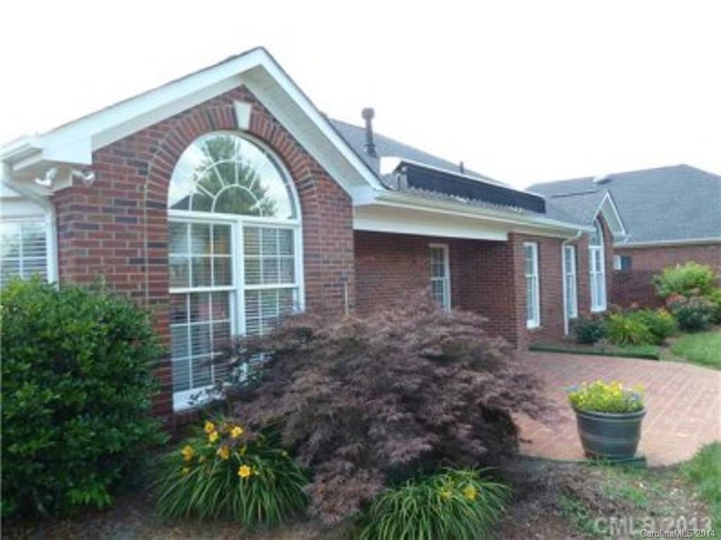 Property image 1 at 1542 Elkhart Circle, Gastonia, NC 28054