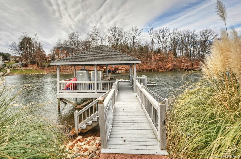 Property image 1 at 135 Grand Bay Drive, Mooresville, NC 28117