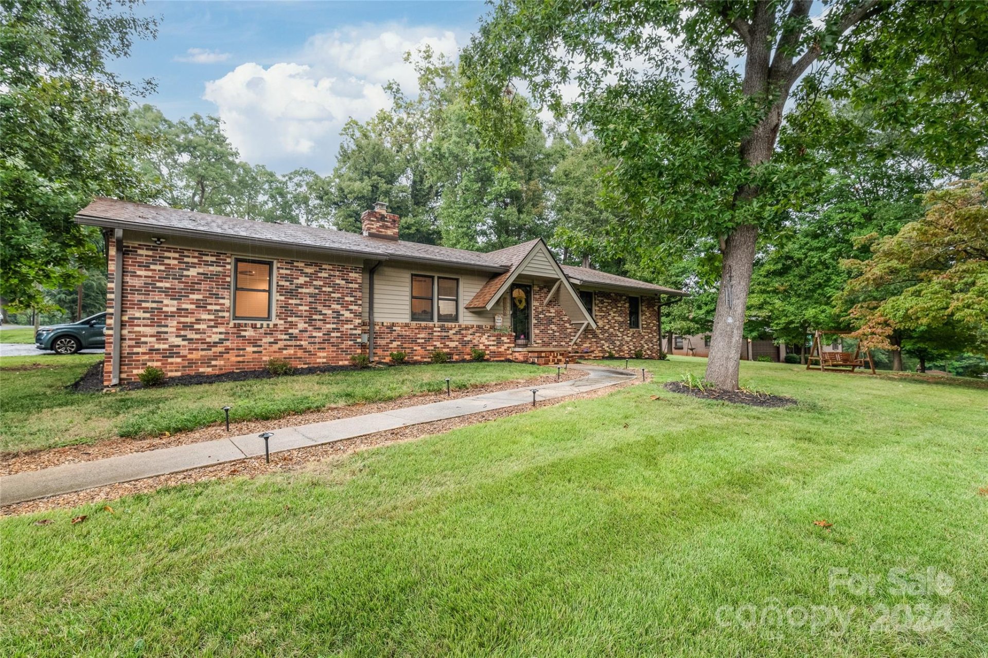 Property image 1 at 1106 Robinhood Lane, Kannapolis, NC 28081