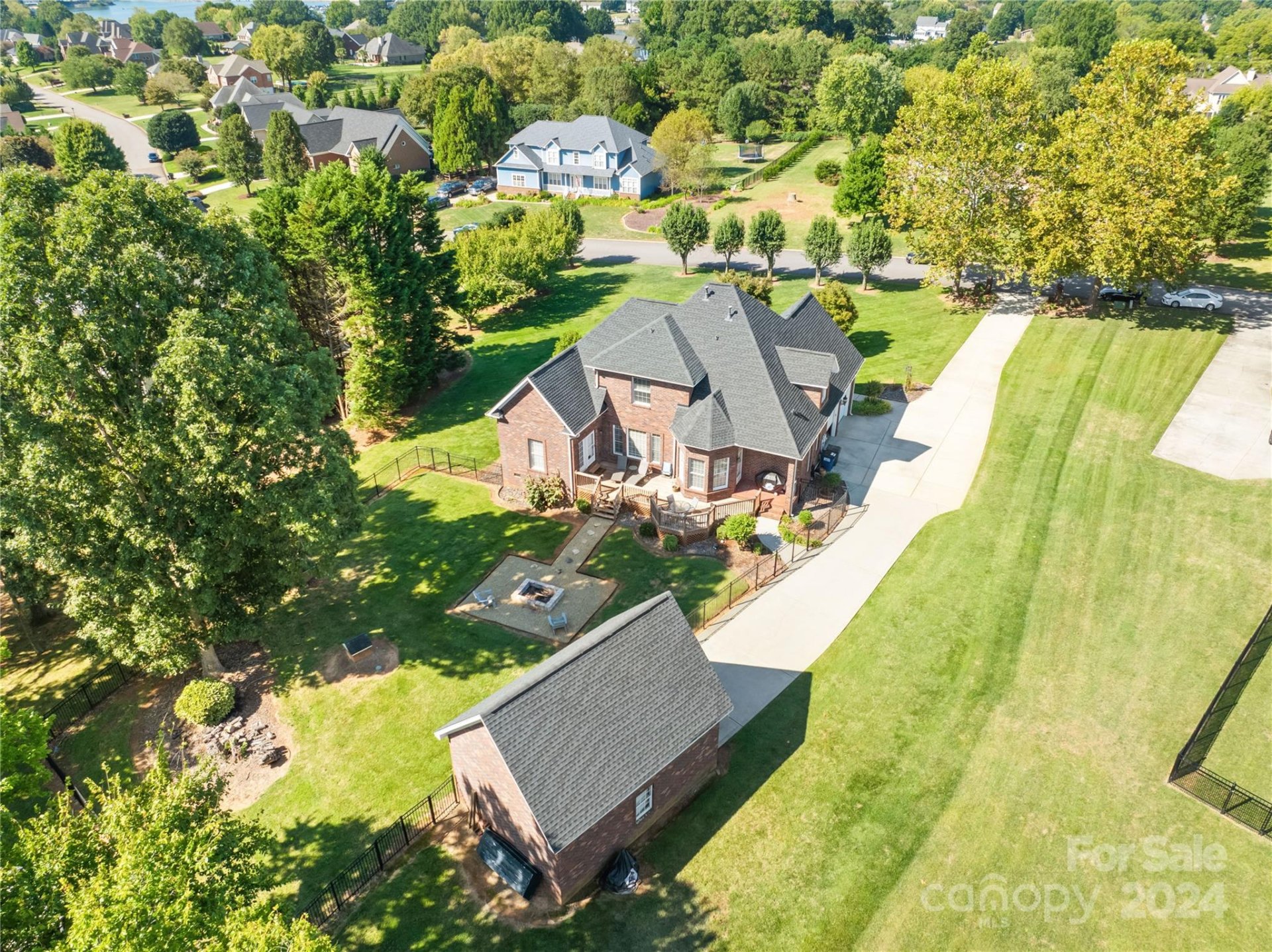 Property image 4 at 115 S Gibbs Road, Mooresville, NC 28117