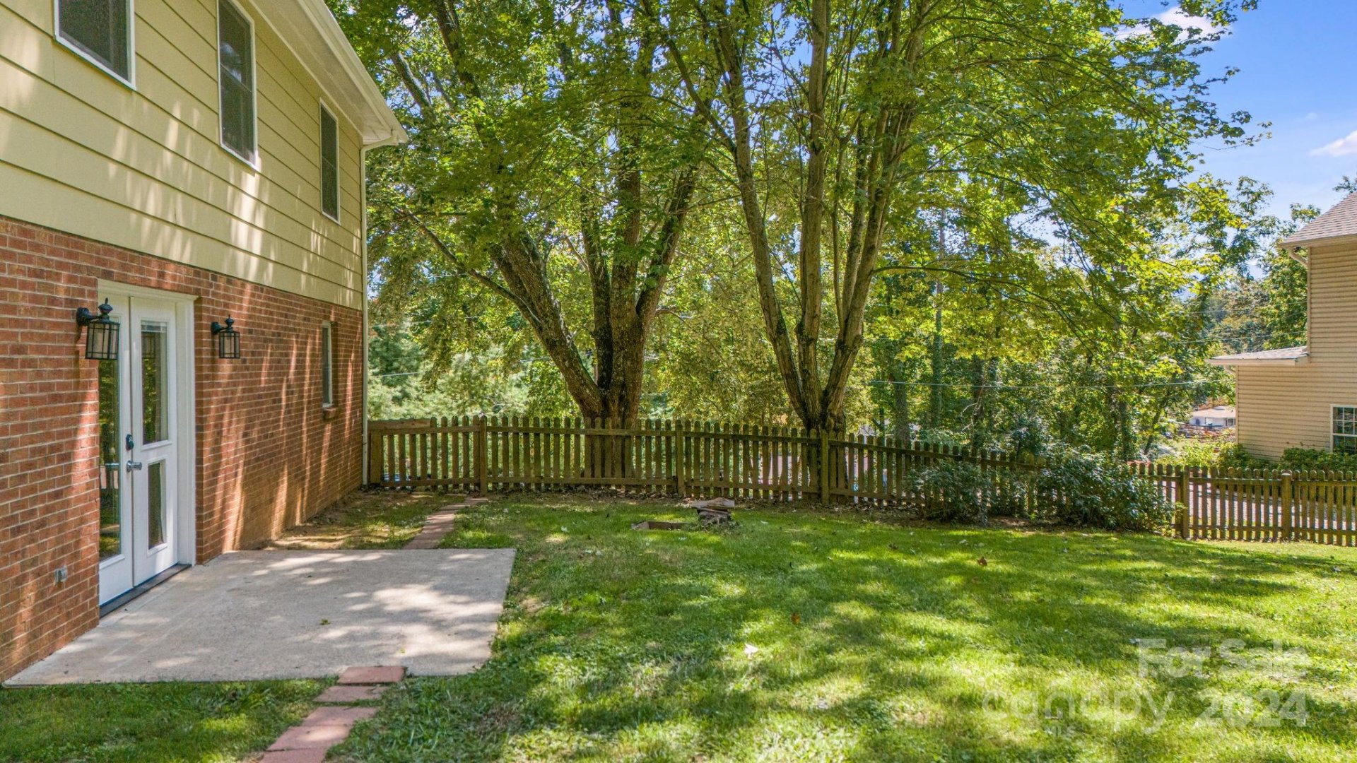 Property image 3 at 545 Blink Bonny Drive, Waynesville, NC 28786