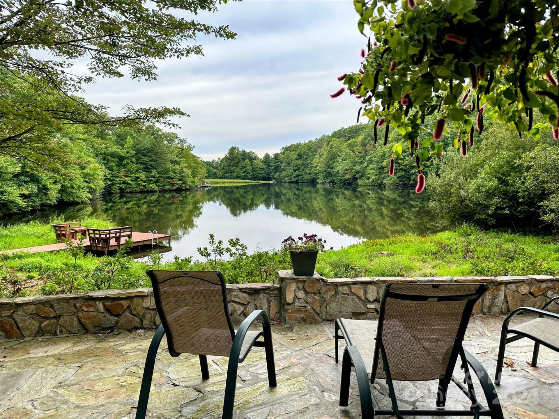 Property image 1 at 424 Lakeview Drive, Tryon, NC 28782