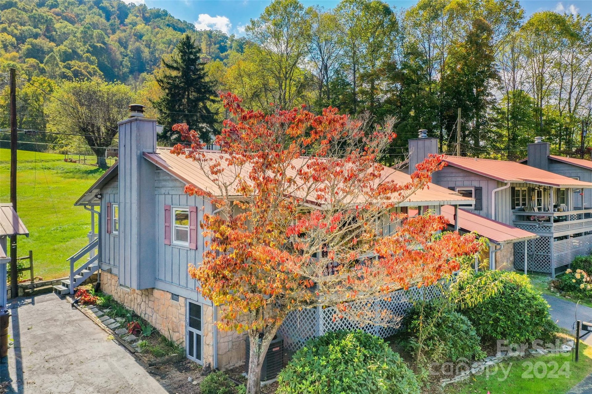 Property image 2 at 228 Raven Ridge, Maggie Valley, NC 28751