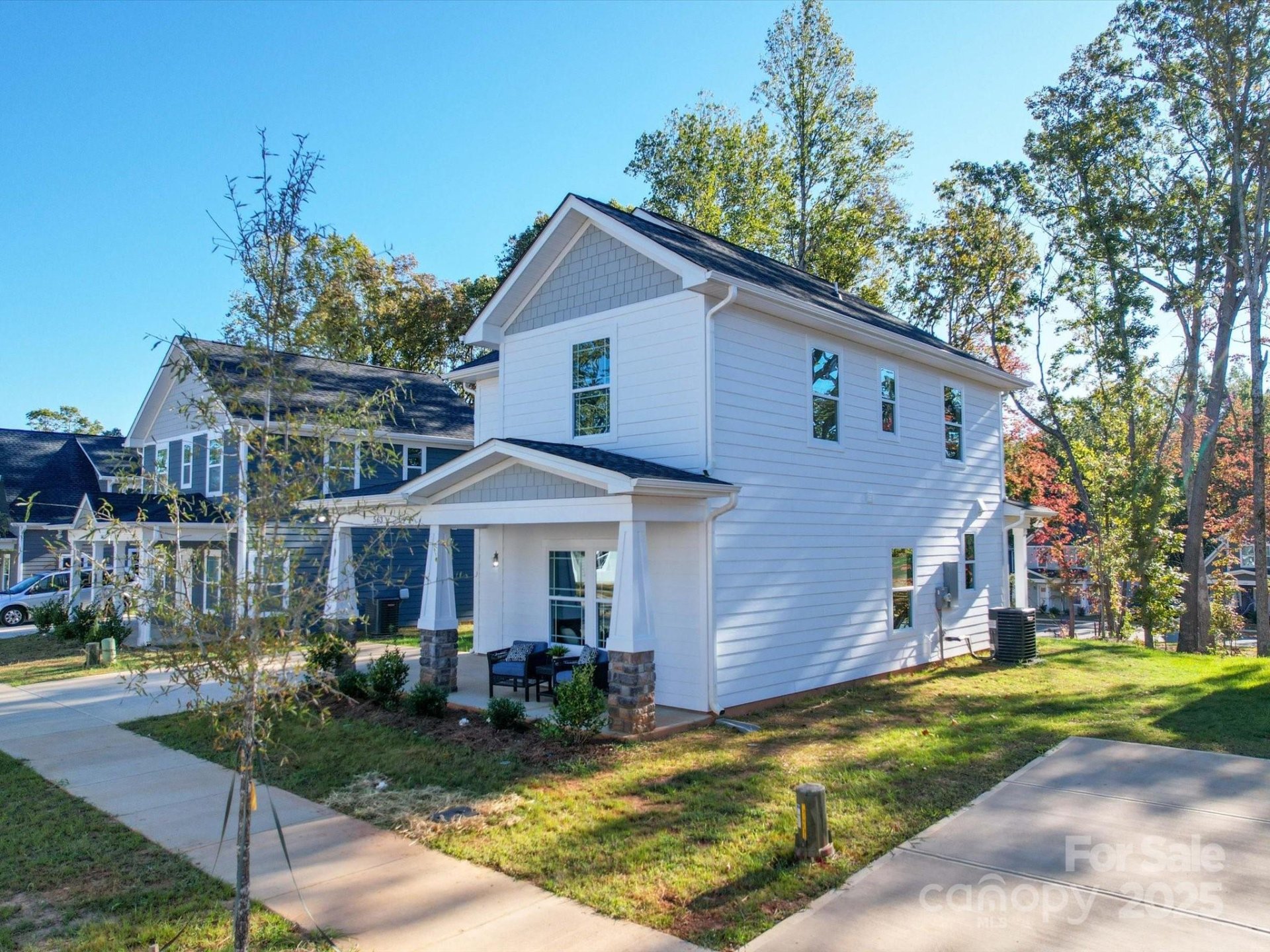 Property image 3 at 563 Geneva Circle, Gastonia, NC 28056