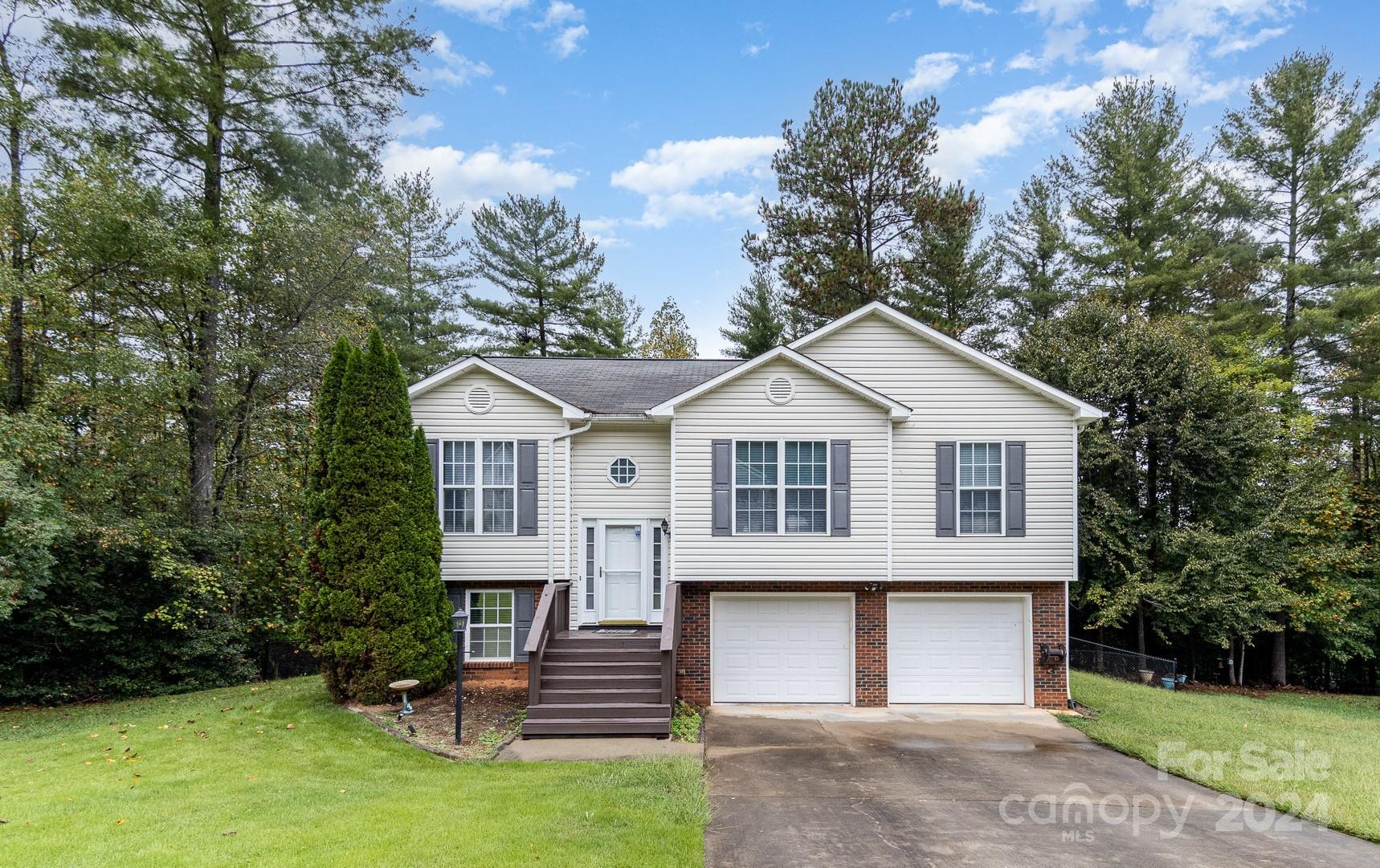 Property image 1 at 162 Rapids Run, Morganton, NC 28655