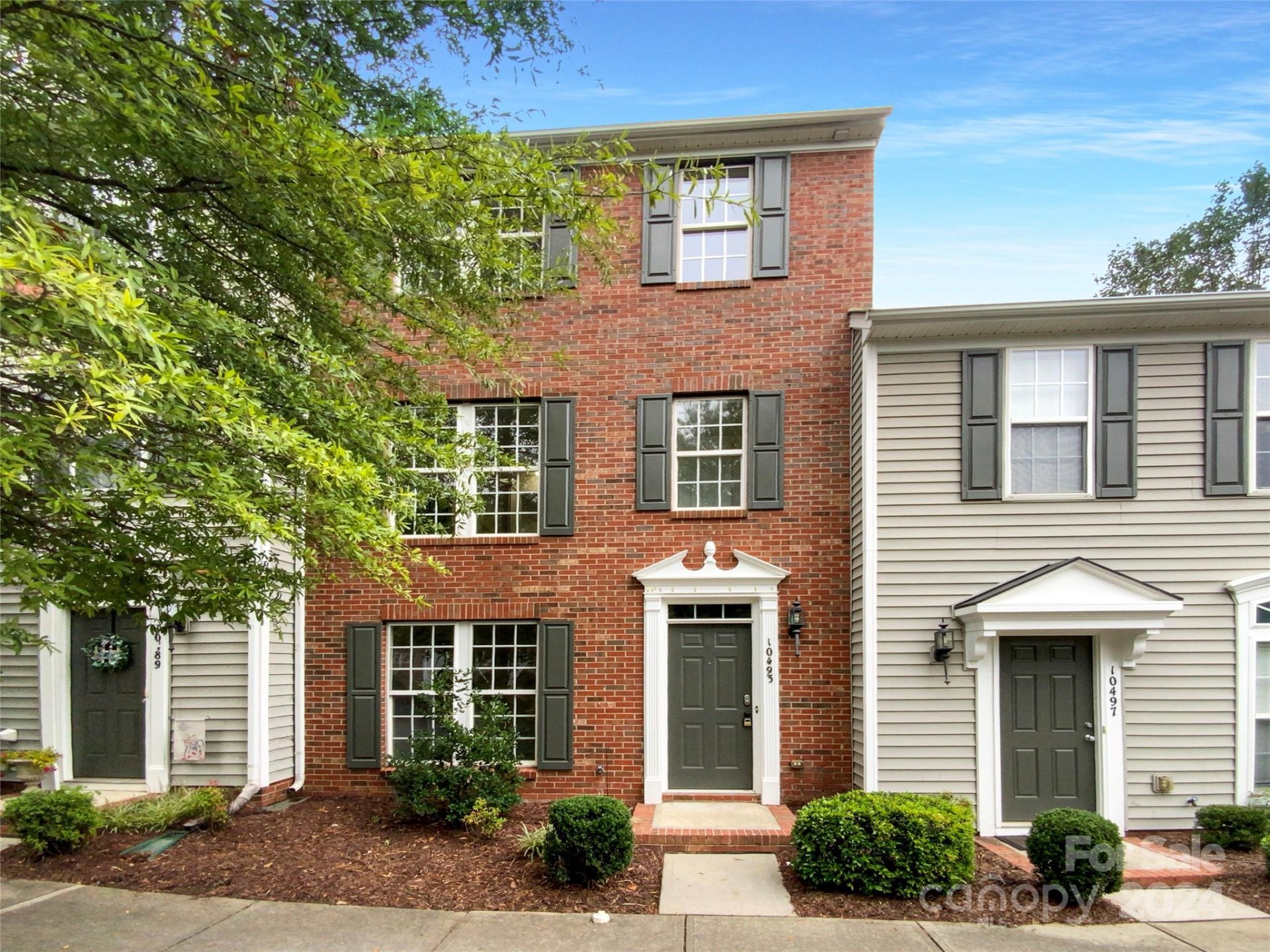 10493 Alexander Martin Avenue