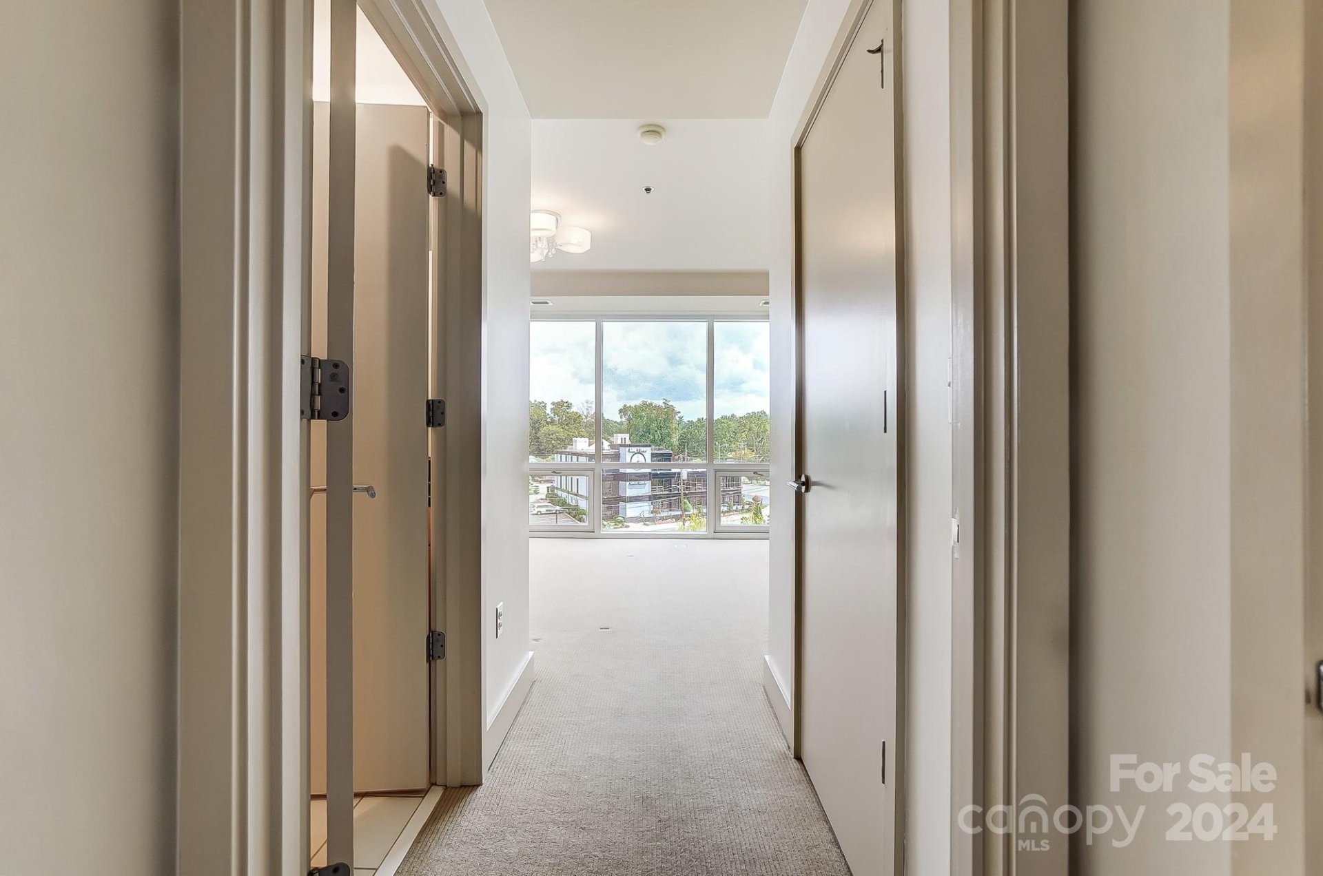 Property image 4 at 1133 Metropolitan Avenue, Charlotte, NC 28204