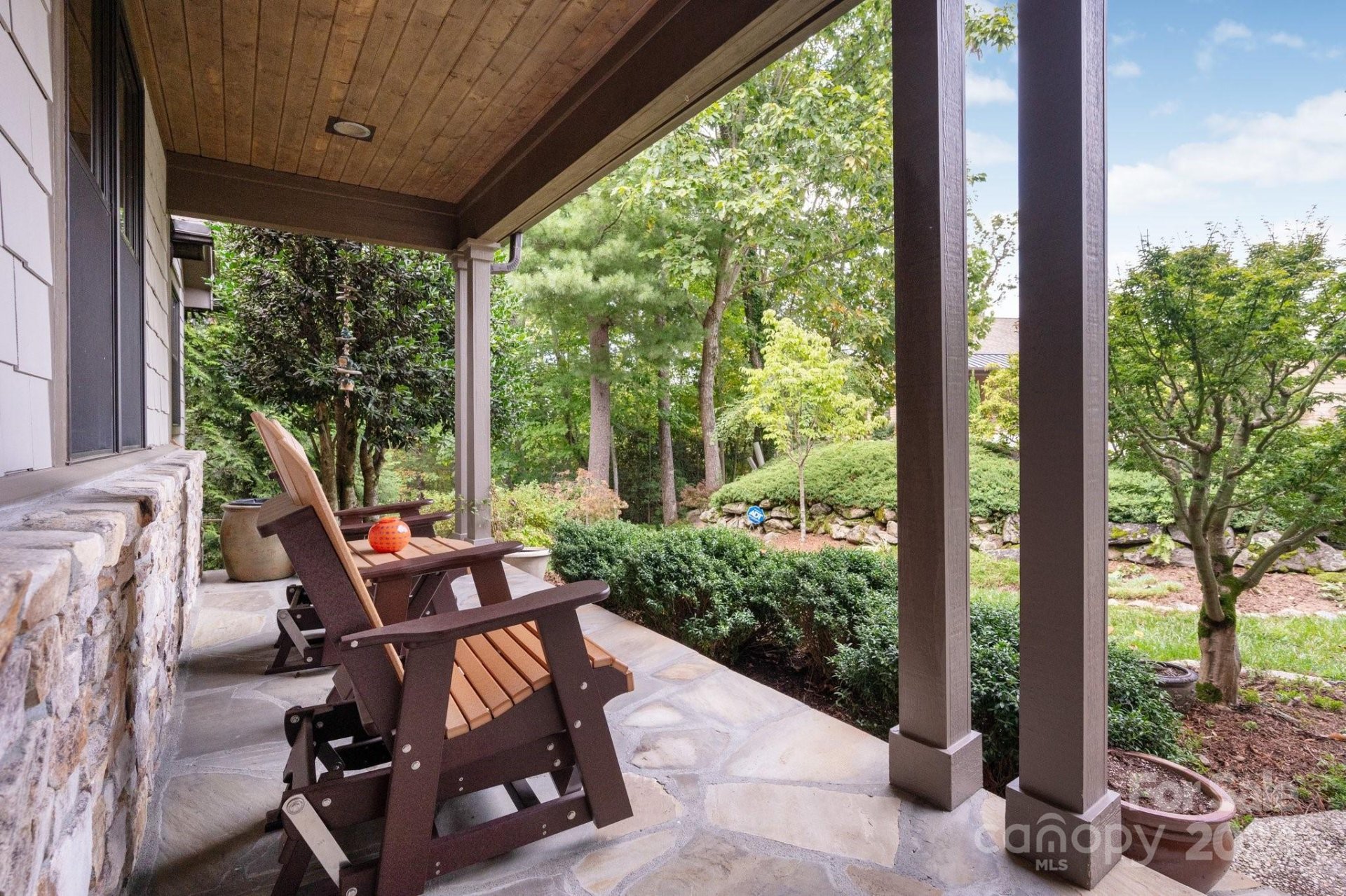 Property image 5 at 19 W Bobcat Court, Hendersonville, NC 28739