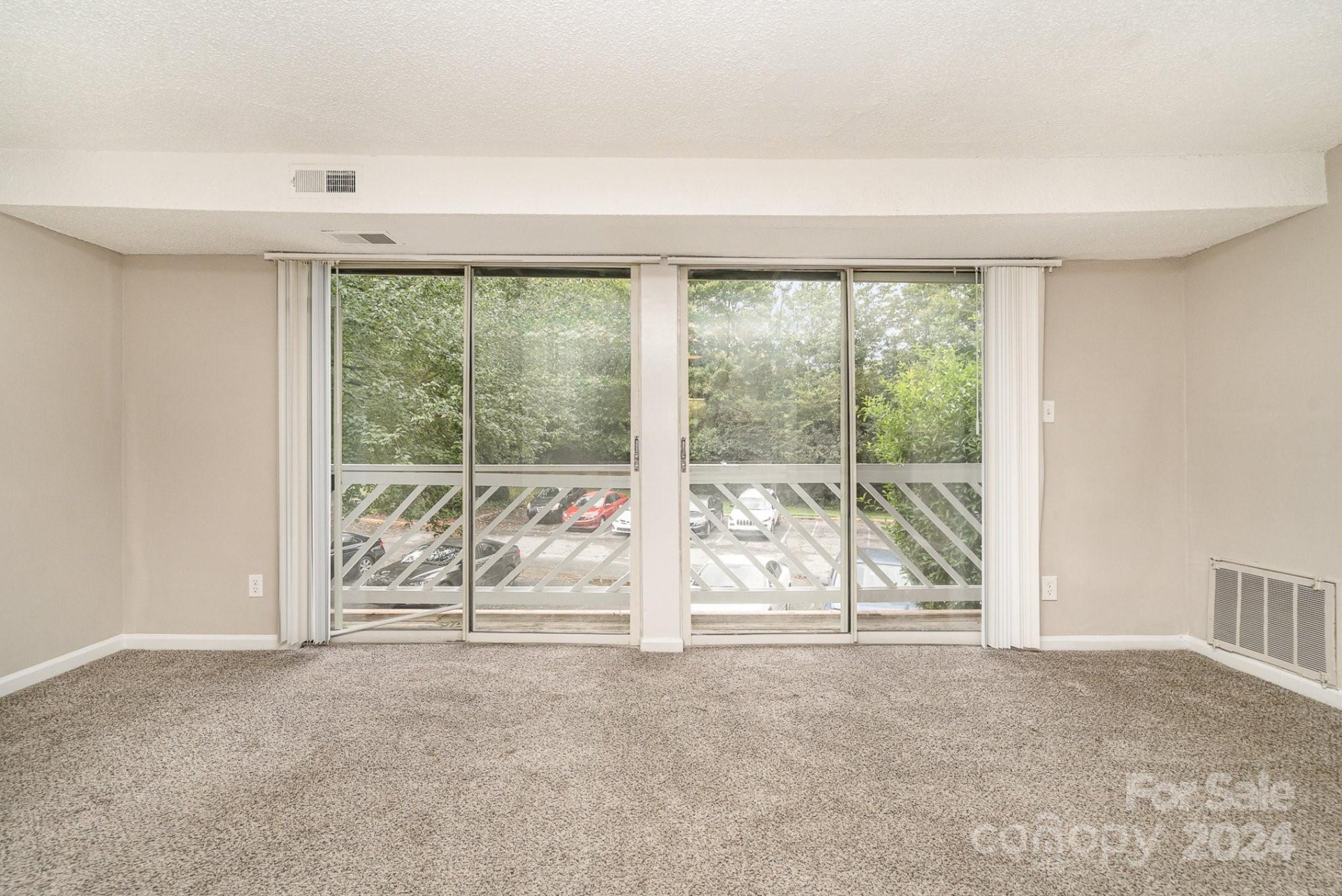 Property image 5 at 9541 Shannon Green Drive, Charlotte, NC 28213