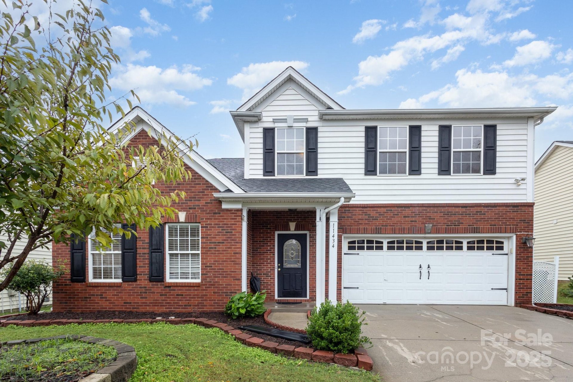 Stowe Creek, Charlotte Community